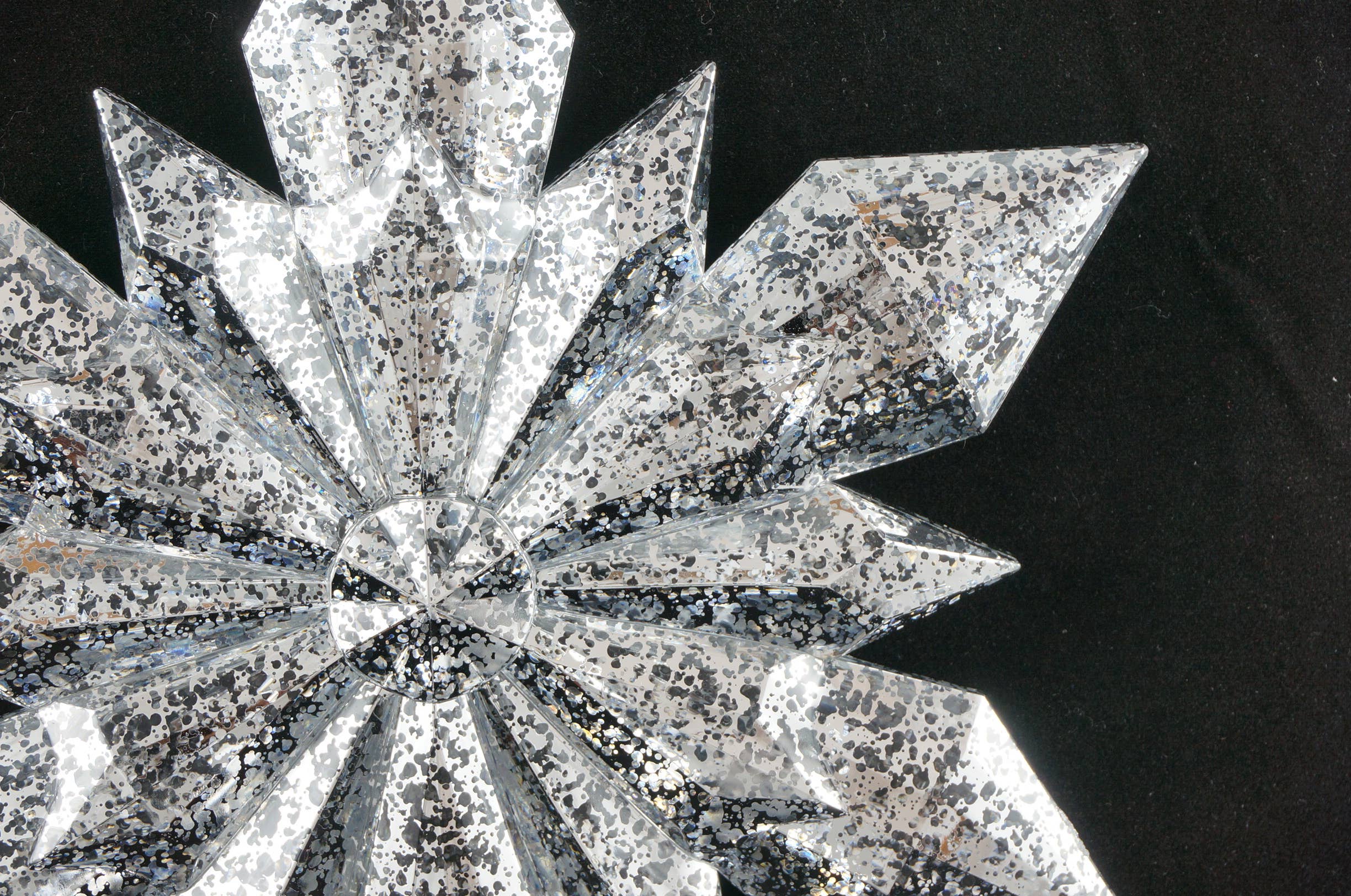 Mercury Silver Snowflake Tree Topper