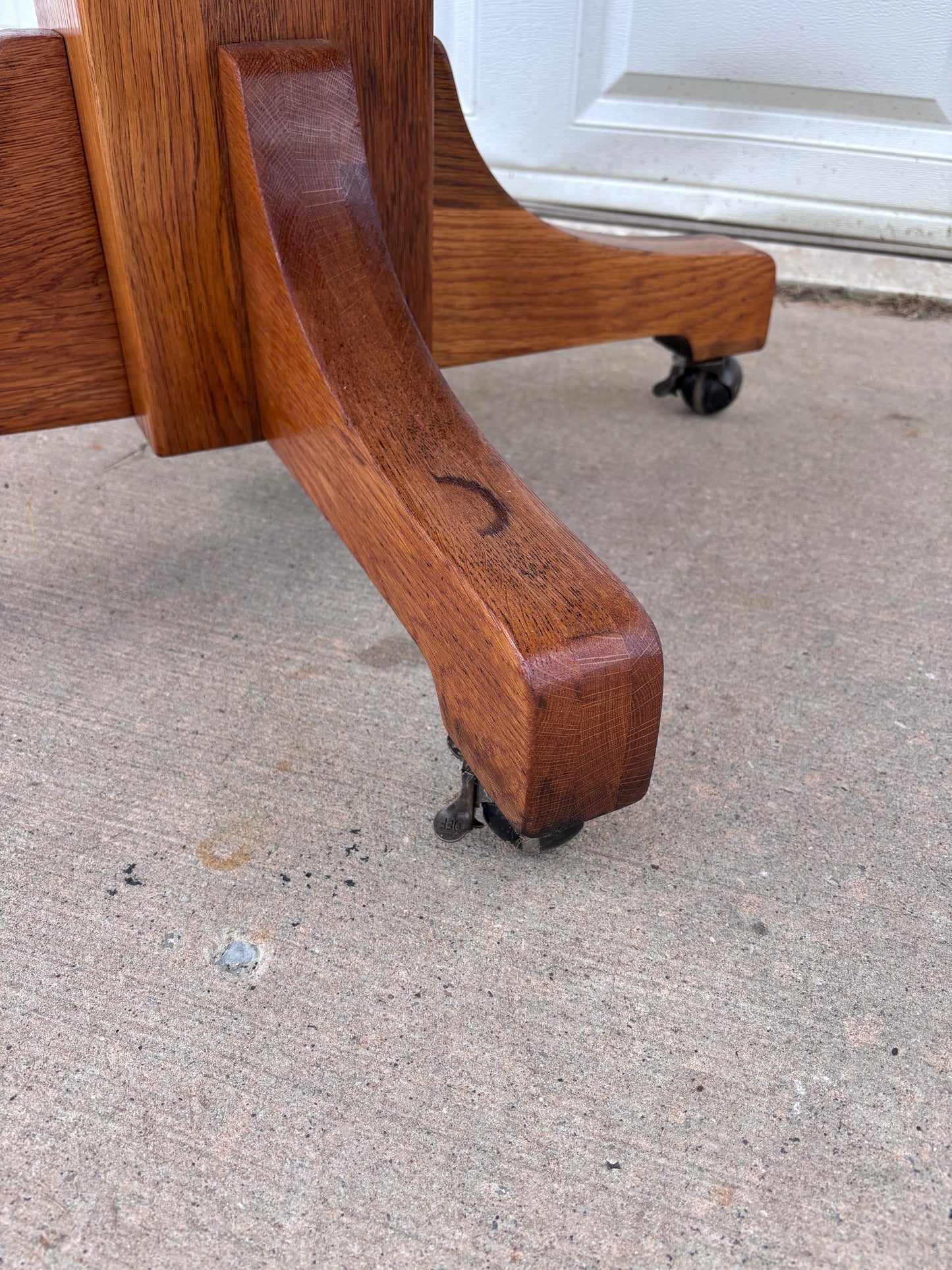 Antique Round Oak Table