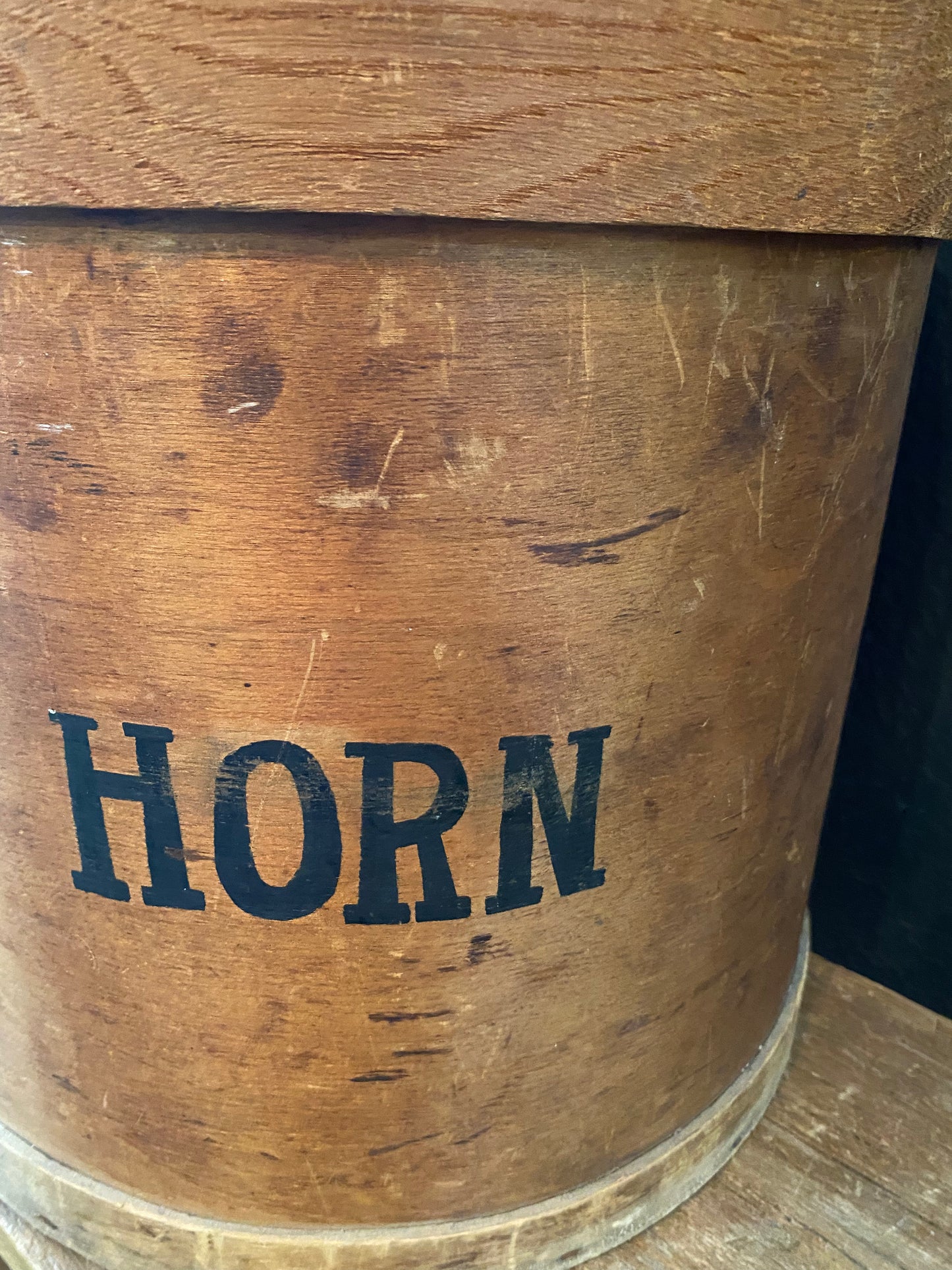 Long Horn Cheese Box