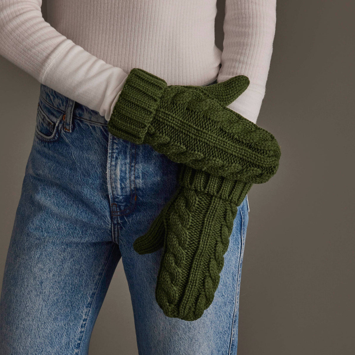 Dark Green Cable Knit Mittens