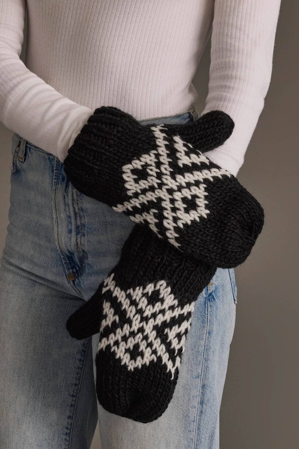 Black & White Patterned Mittens