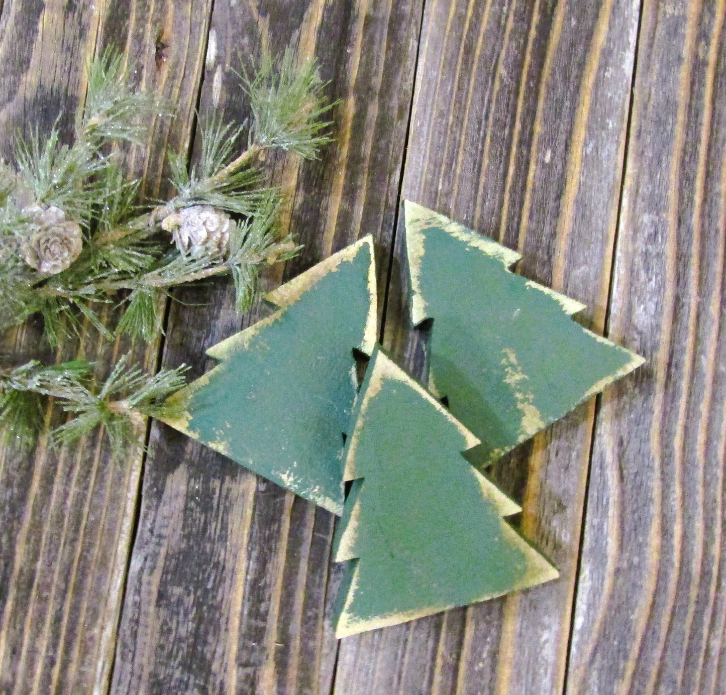 Wood Christmas Tree Bowl Filler