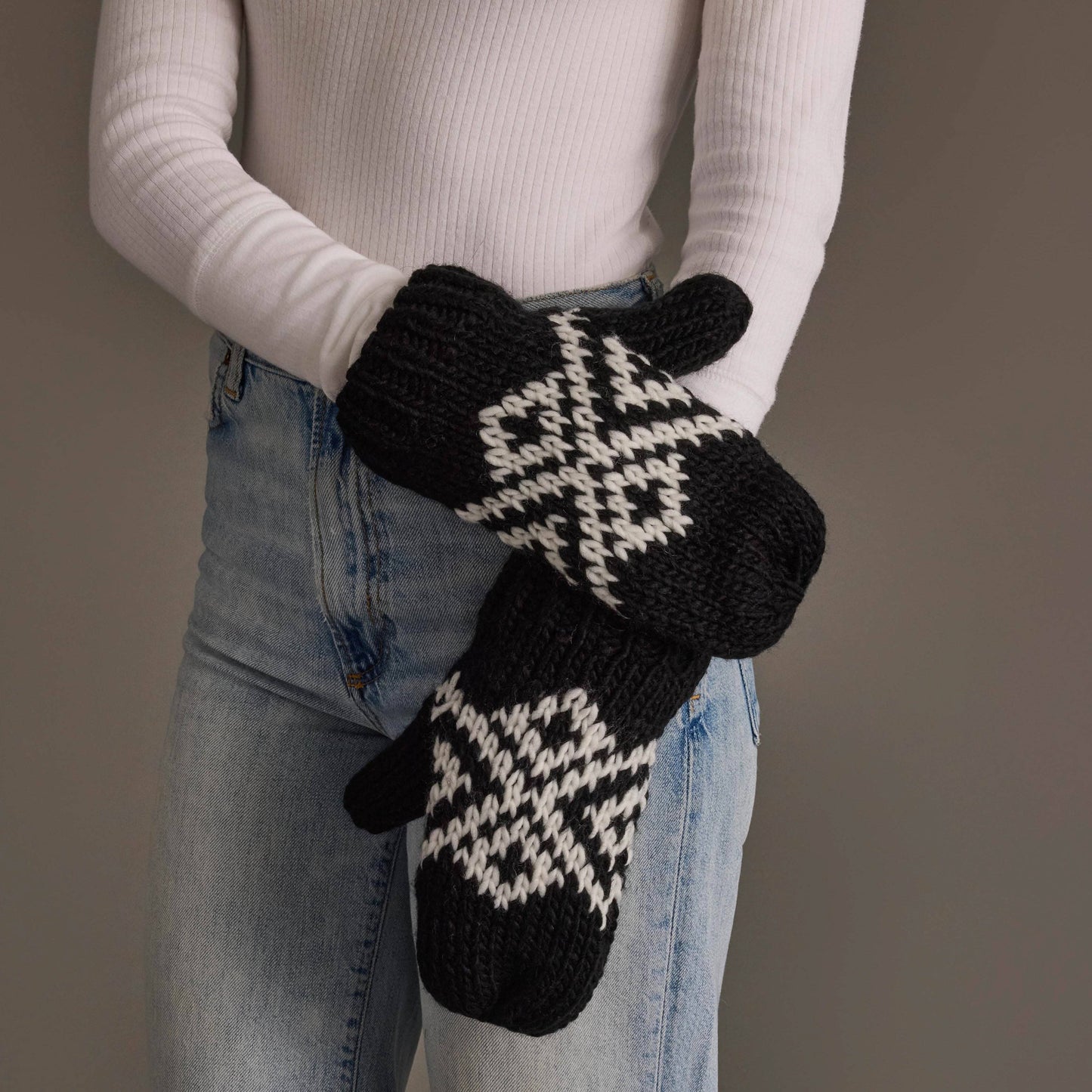Black & White Patterned Mittens