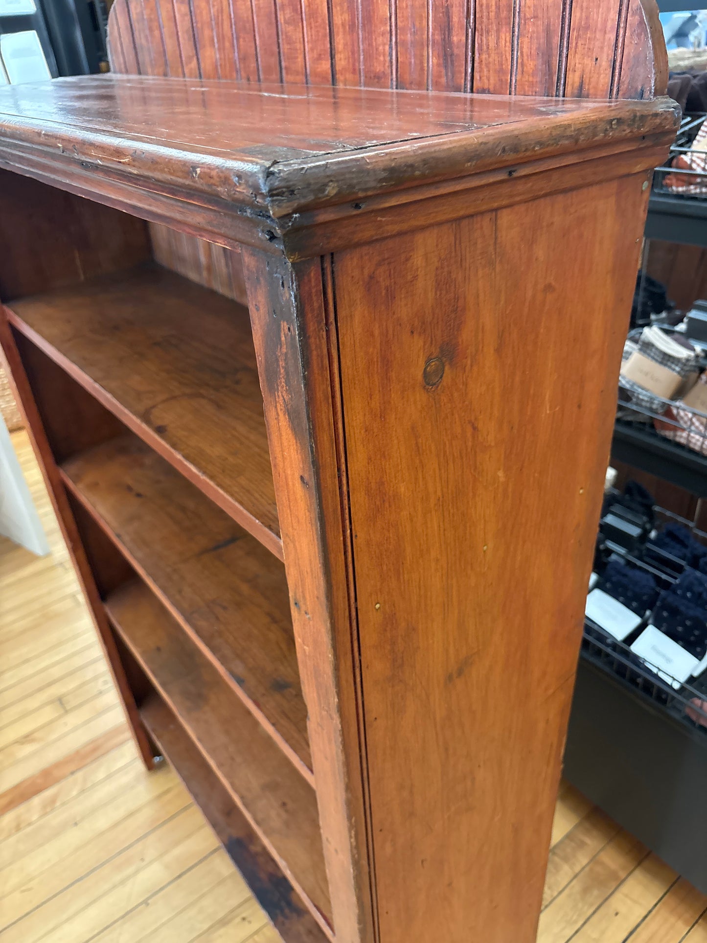 Primitive Bookshelf | Beadboard Back