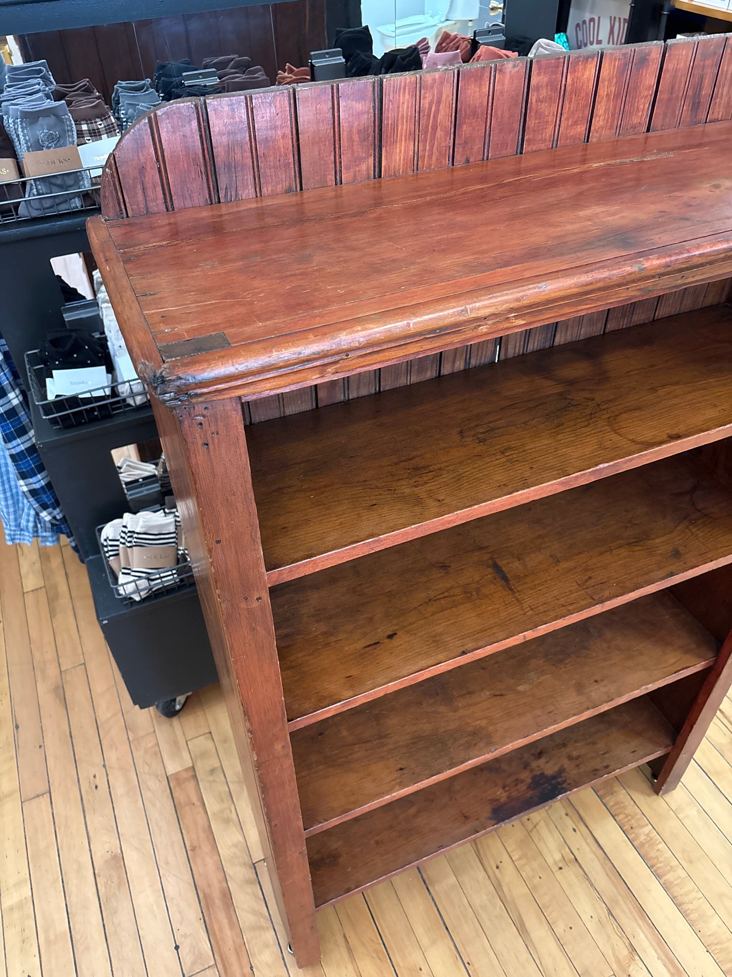 Primitive Bookshelf | Beadboard Back