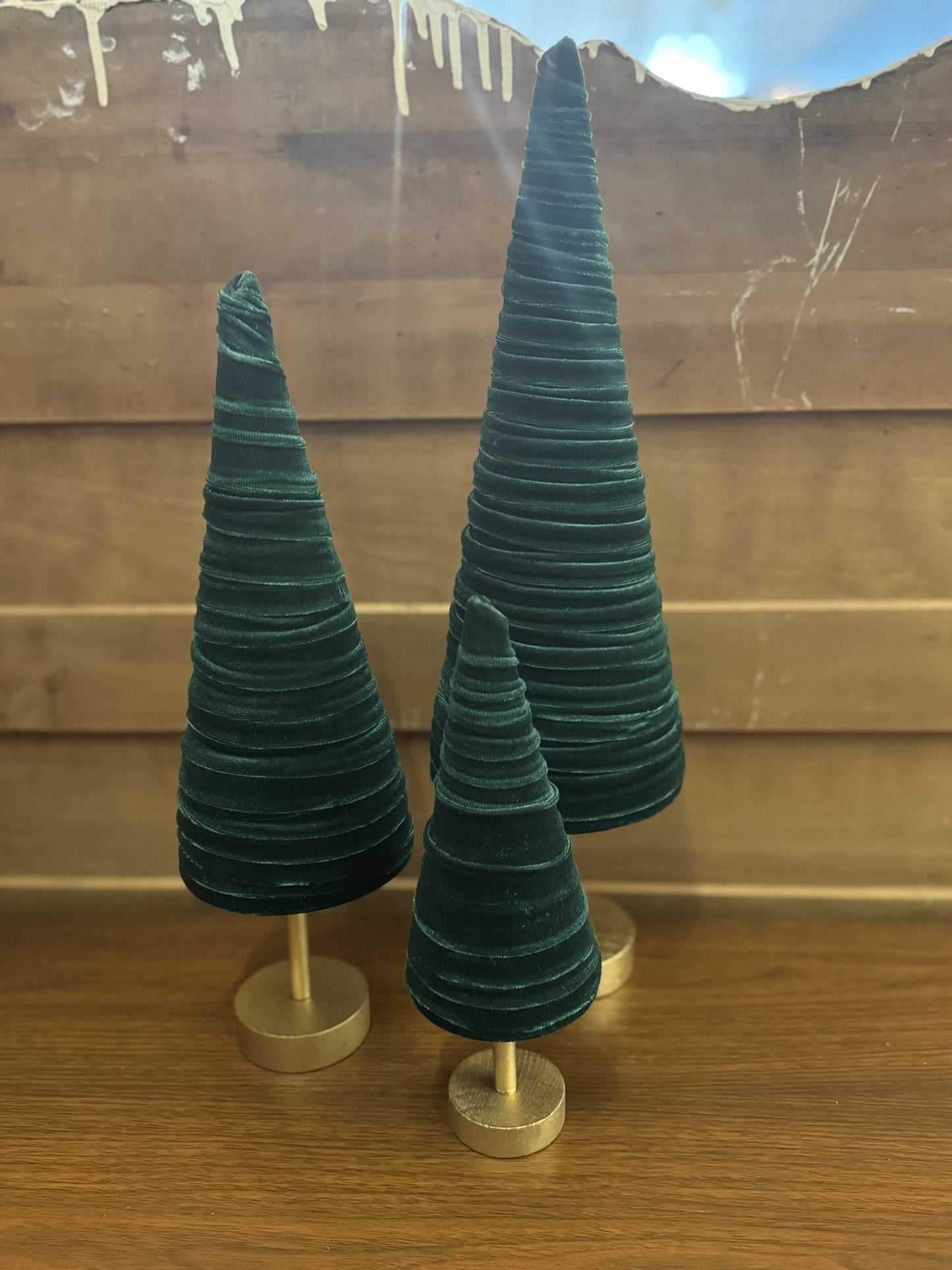 Pedestal Velvet Trees