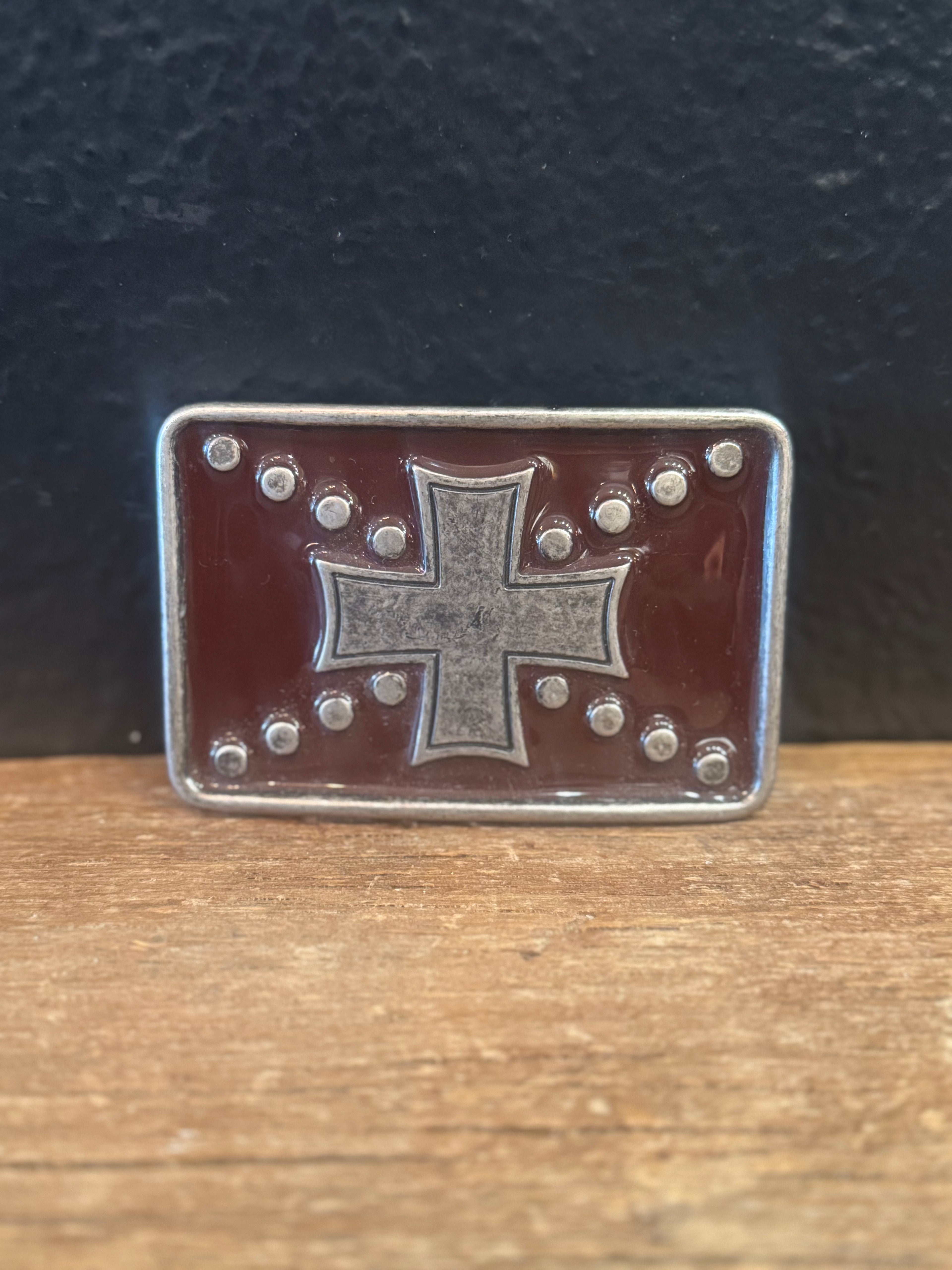 Cross Belt Buckle