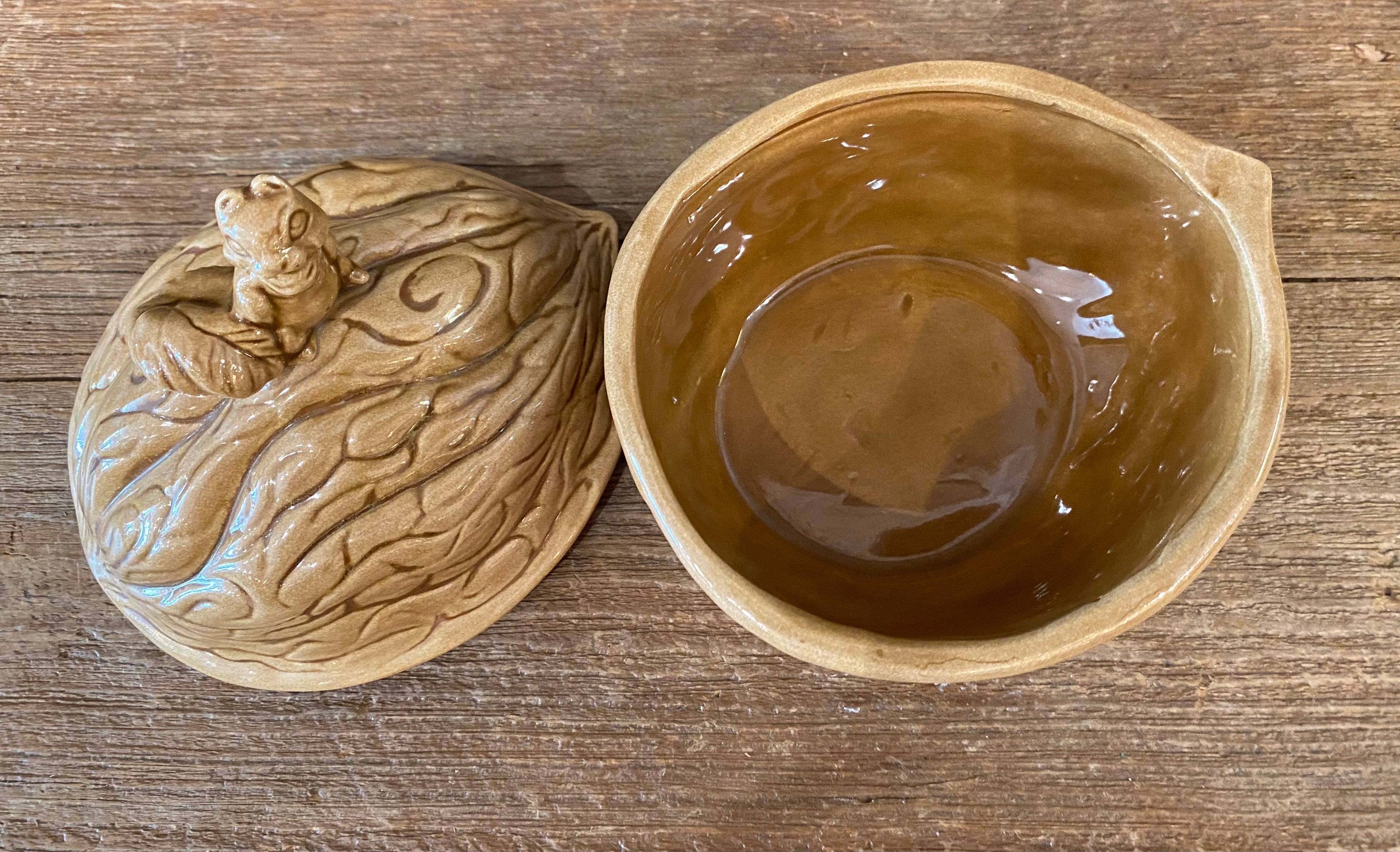 Squirrel Nut Dish