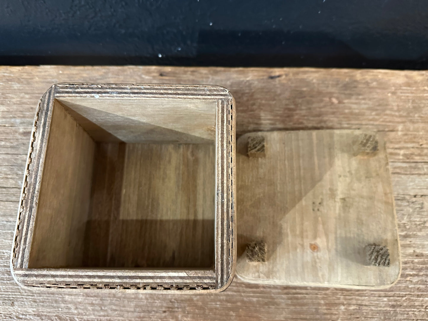 Wicker Box With Lid