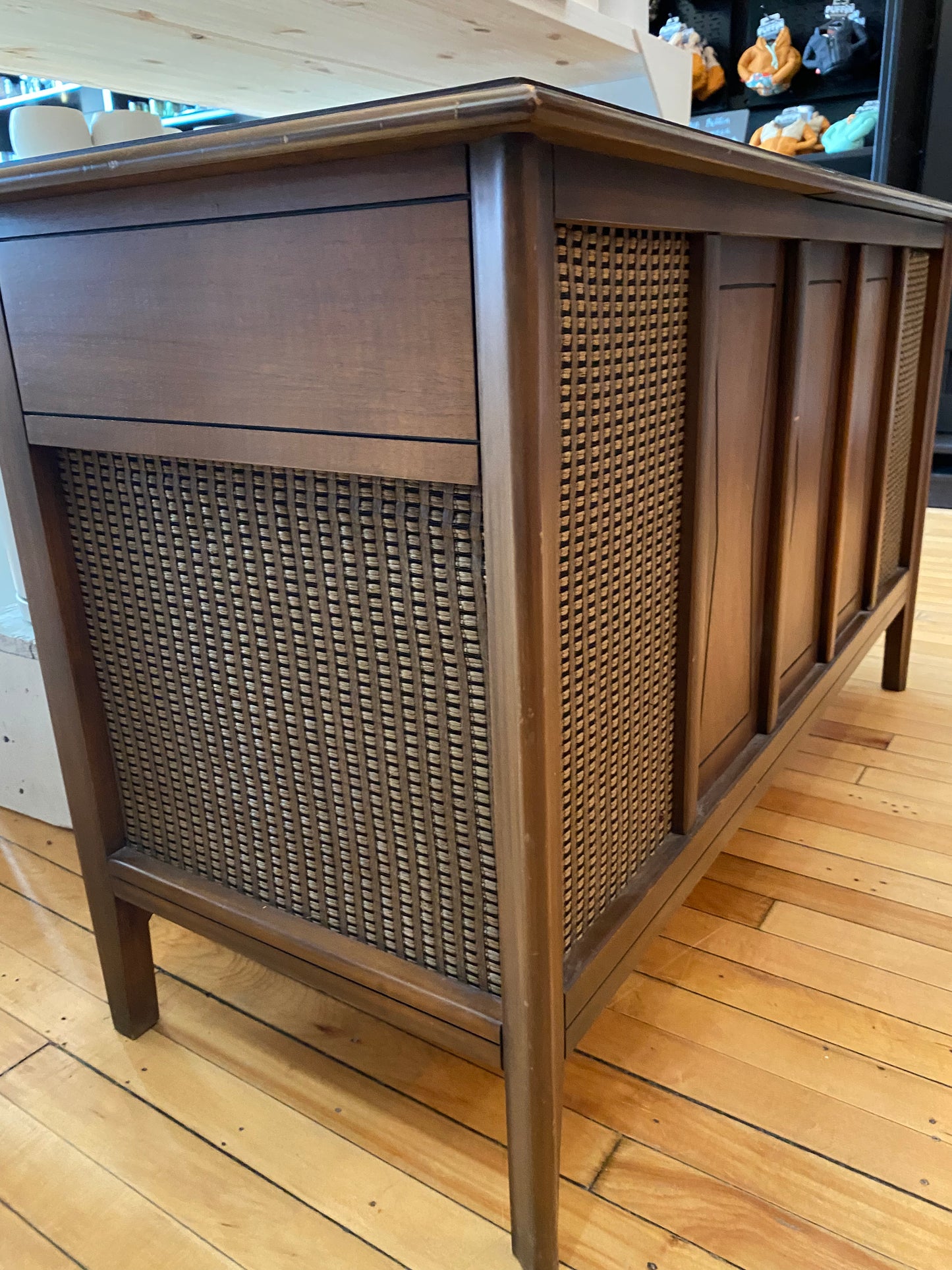 MCM Stereo Cabinet