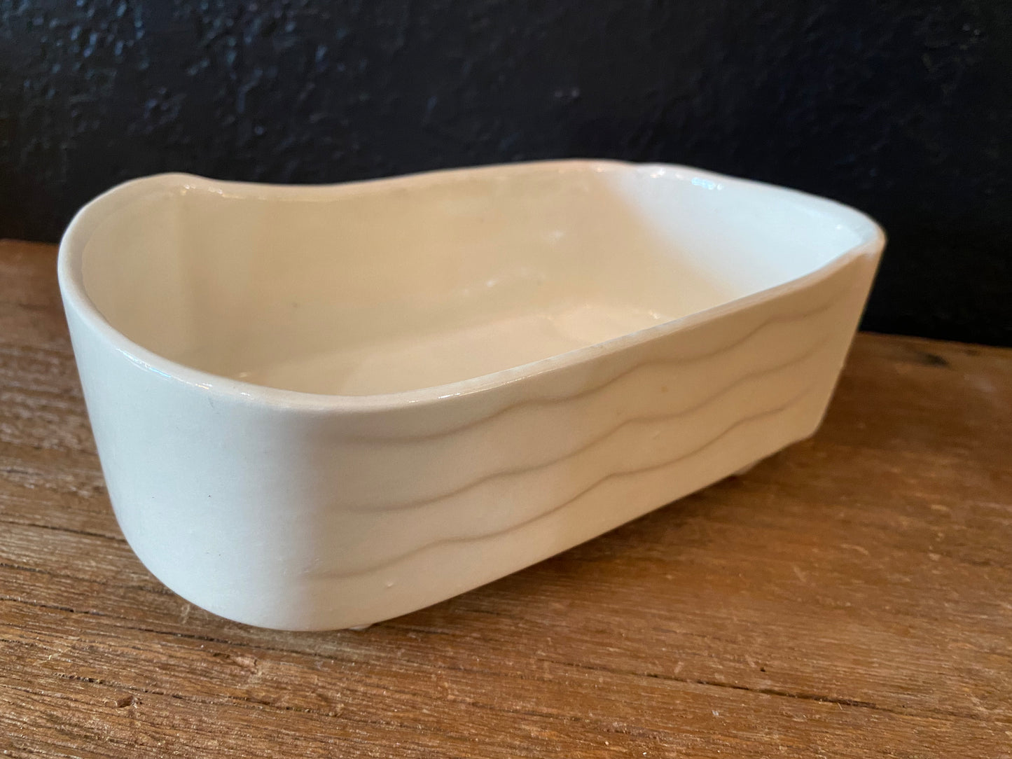 Ivory USA Planter