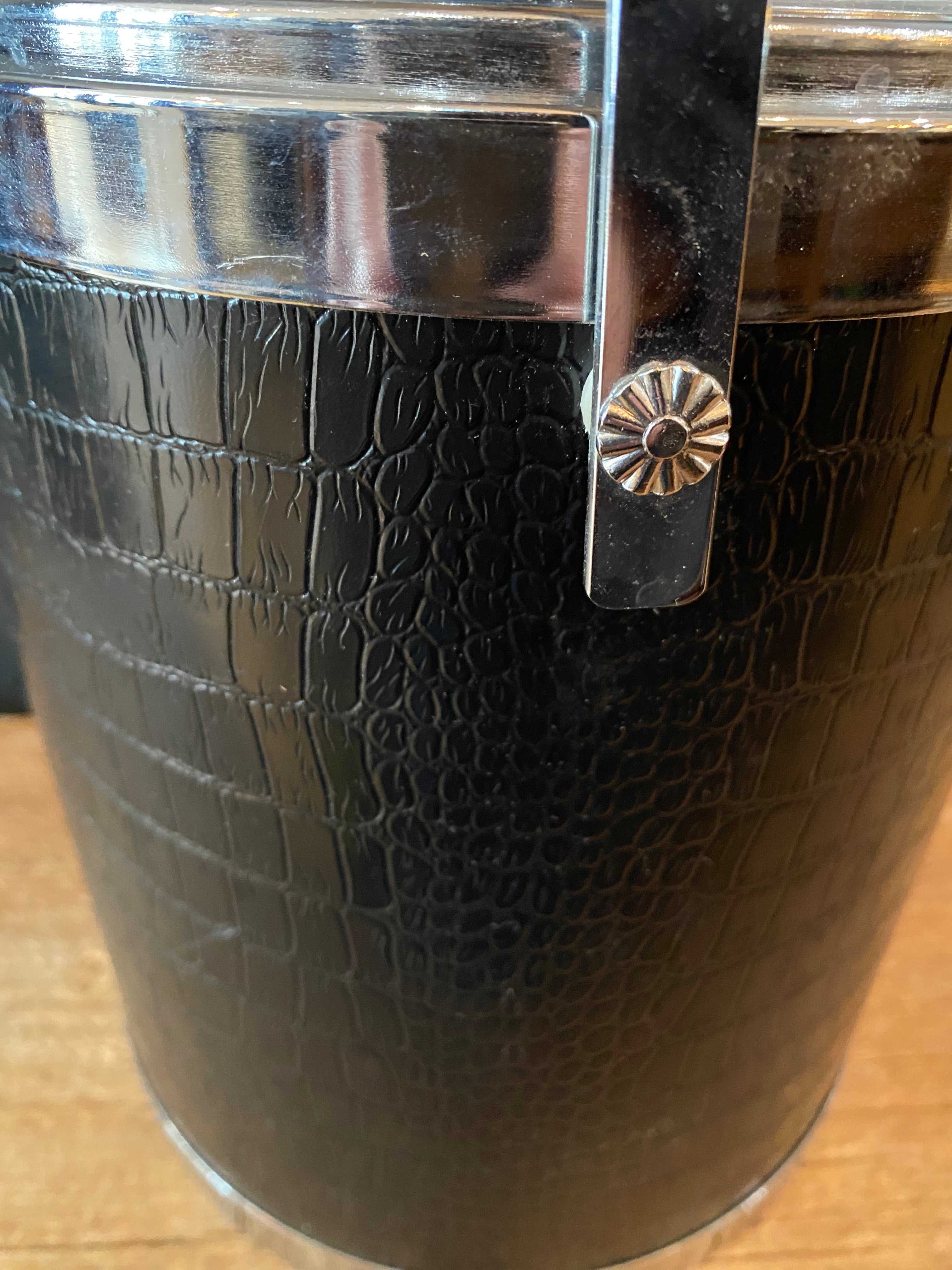 MCM Ice Bucket