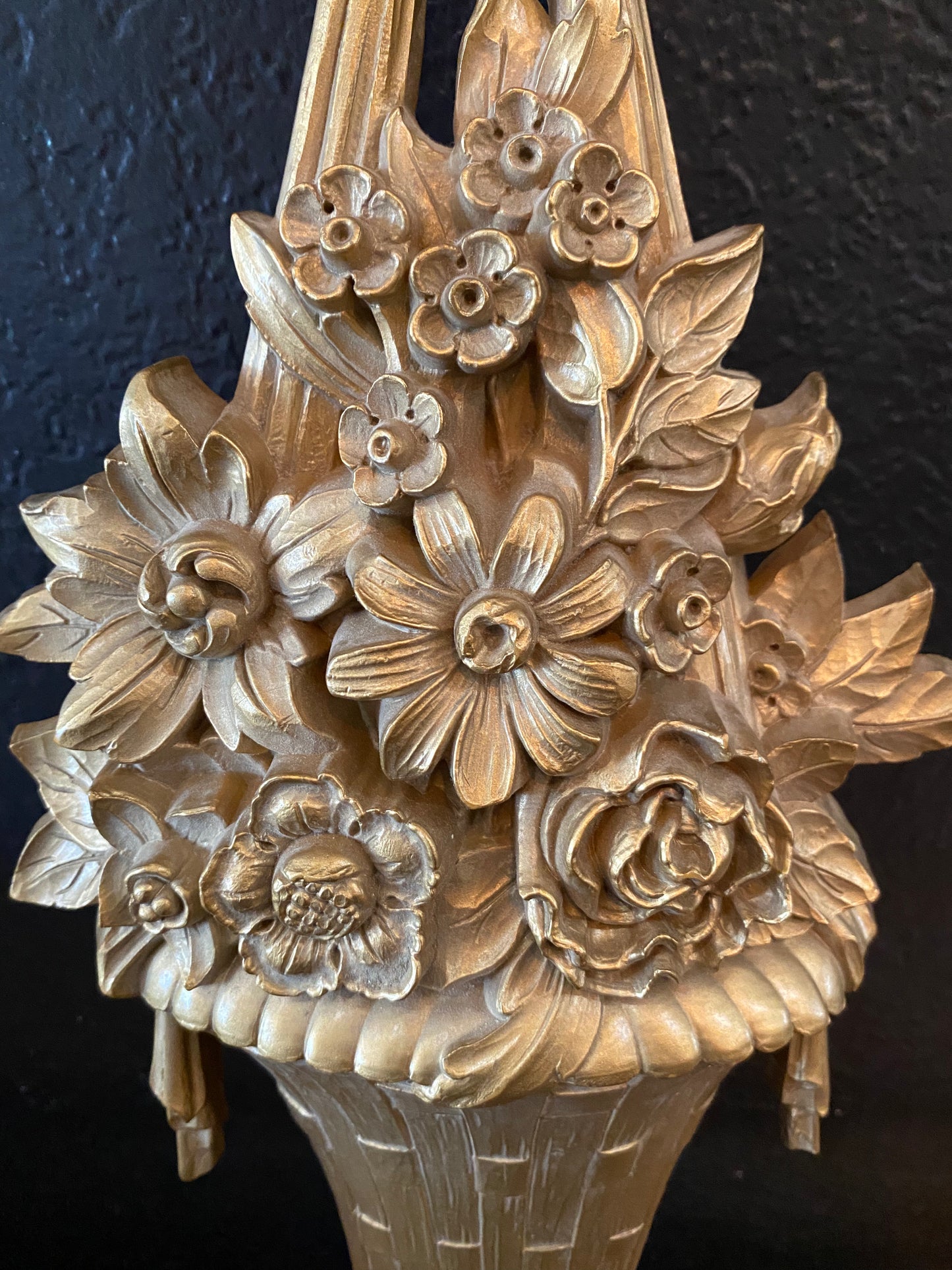 Vintage Syroco Wall Hanging