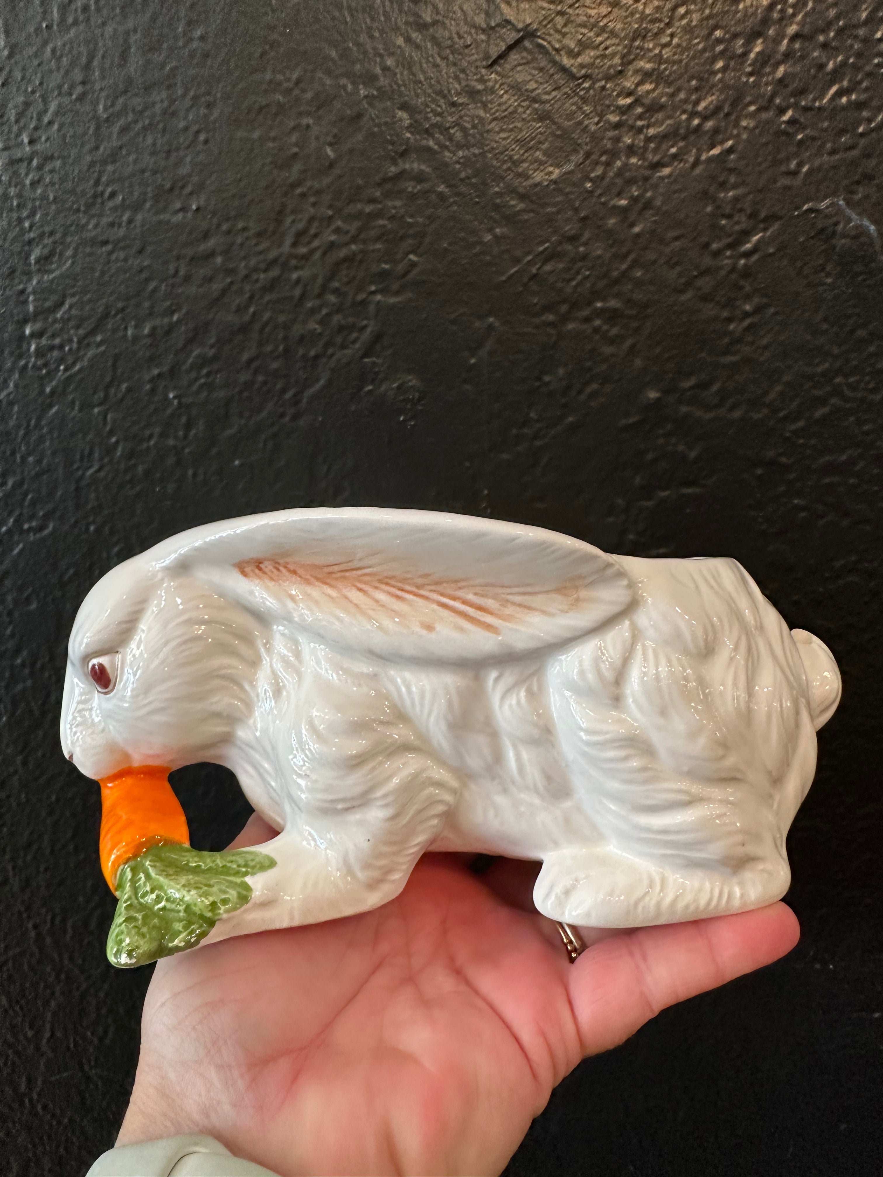 Bunny Planter With Carrot