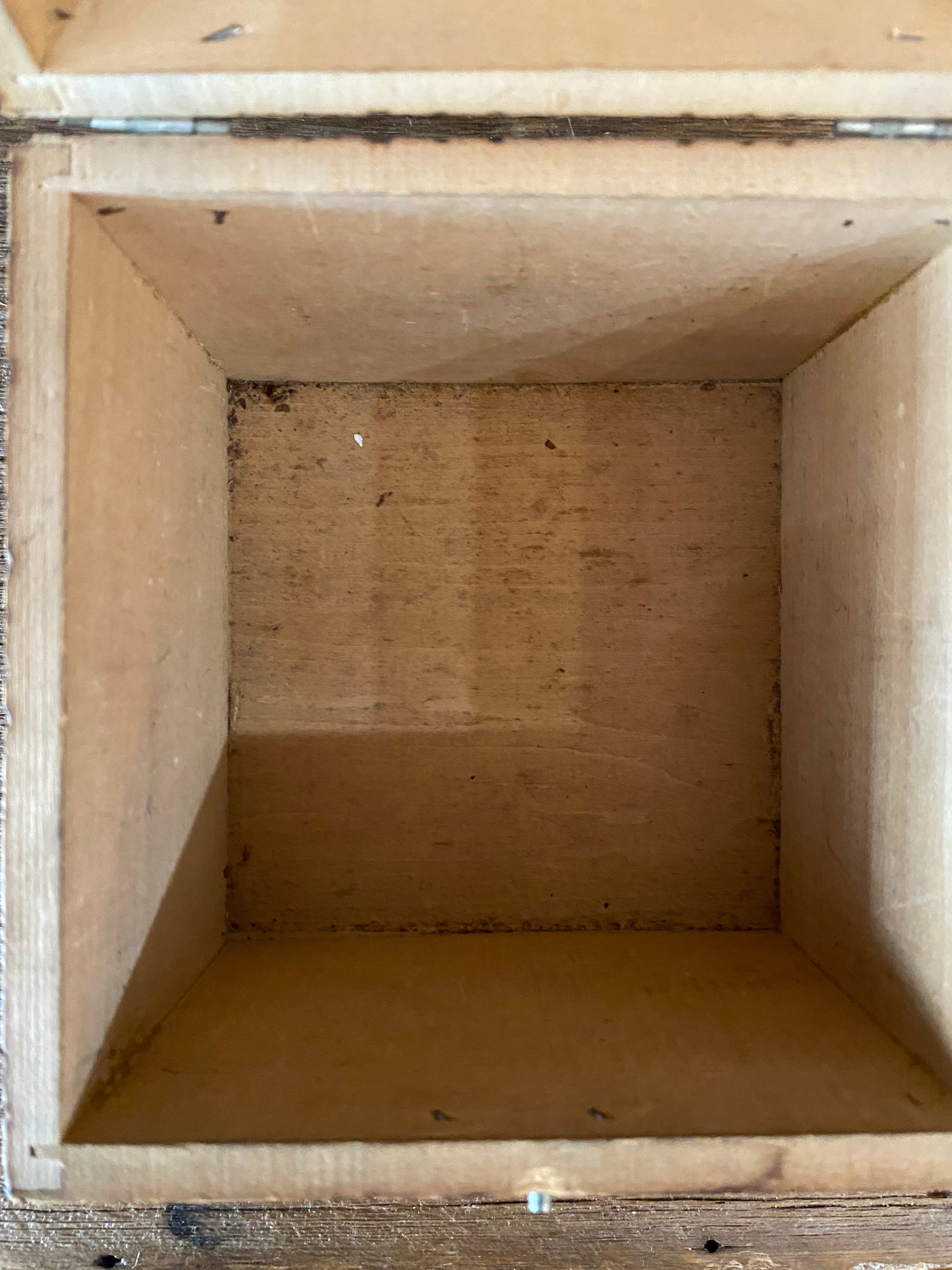 Antique Collars And Cuffs Box
