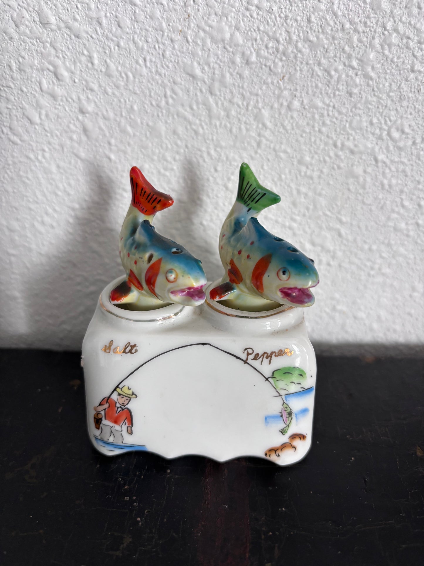 Nodding Head Fish Salt and Pepper Shaker Set