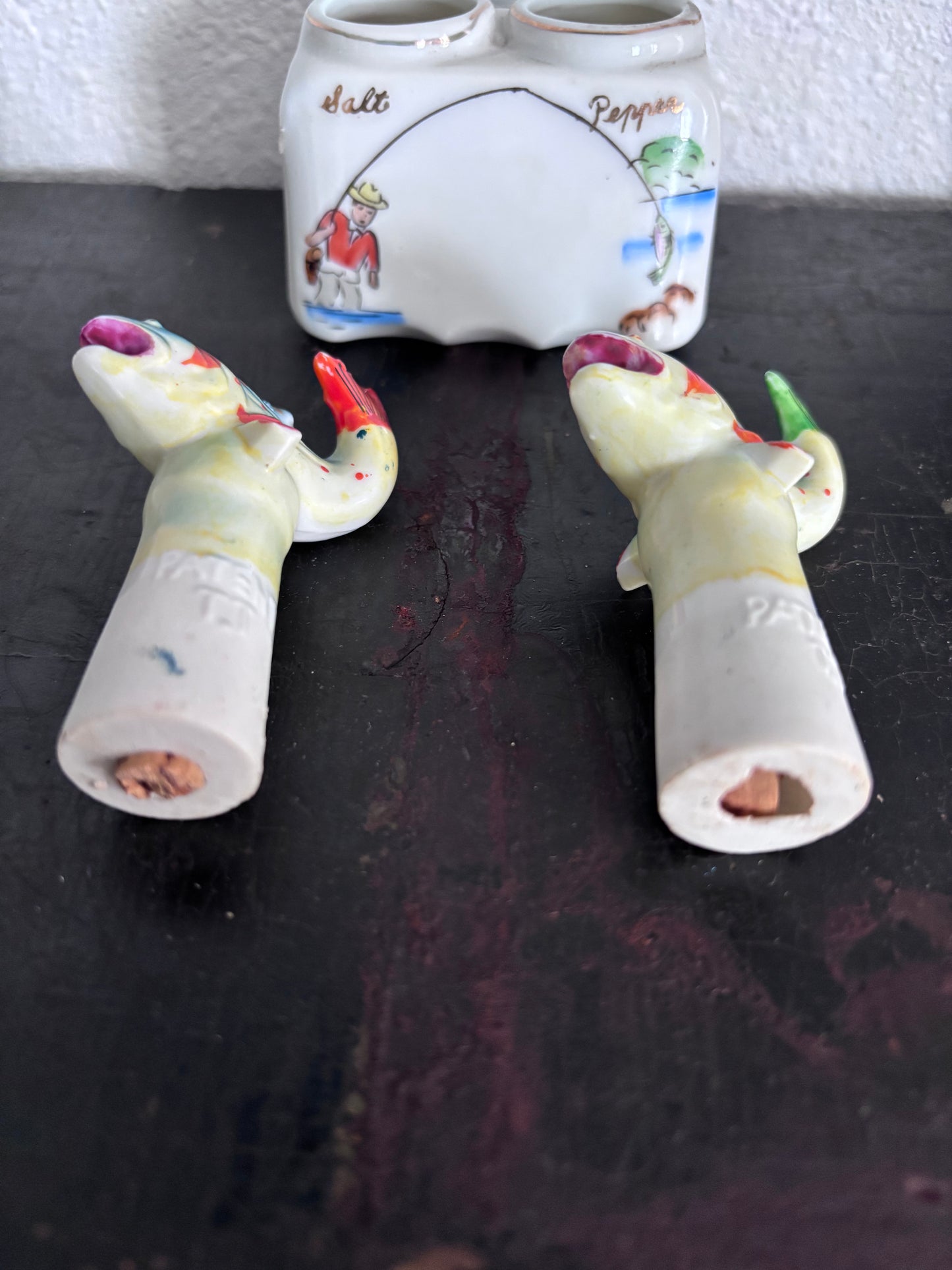 Nodding Head Fish Salt and Pepper Shaker Set
