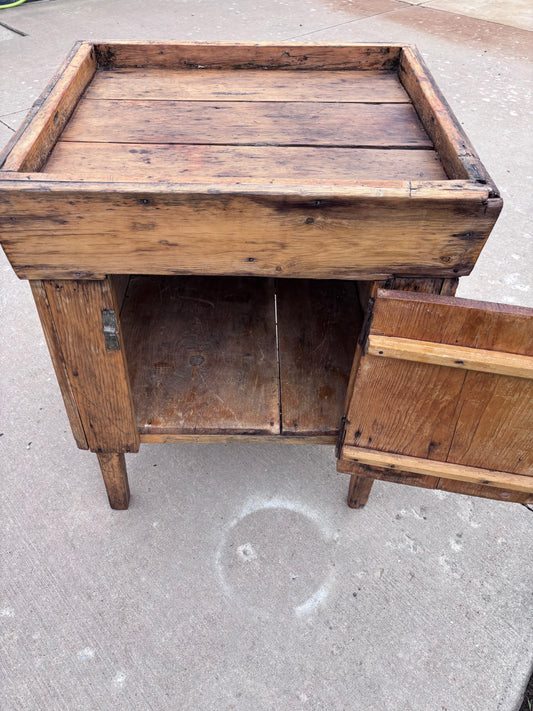 Primitive Pine Washstand