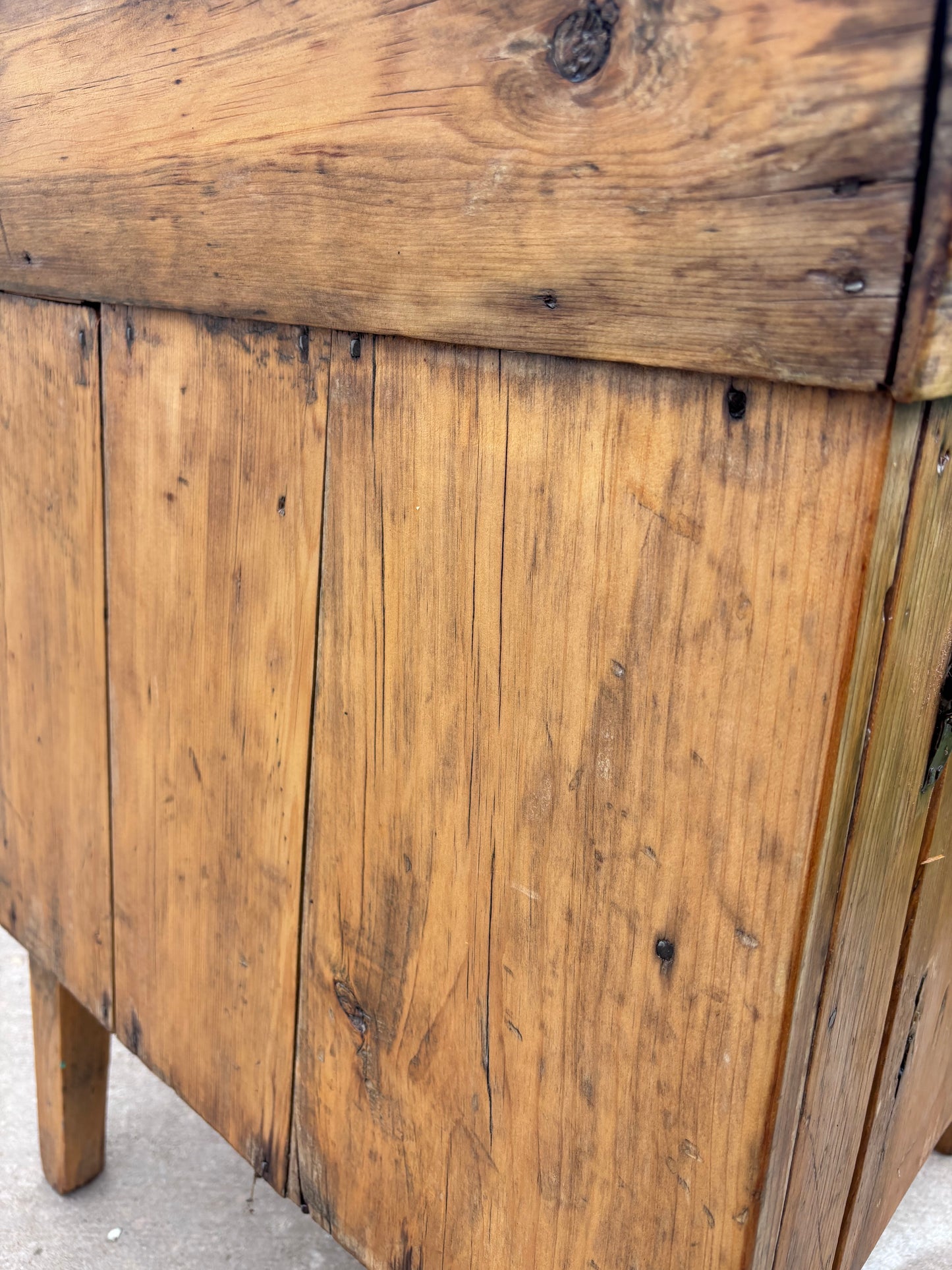 Primitive Pine Washstand