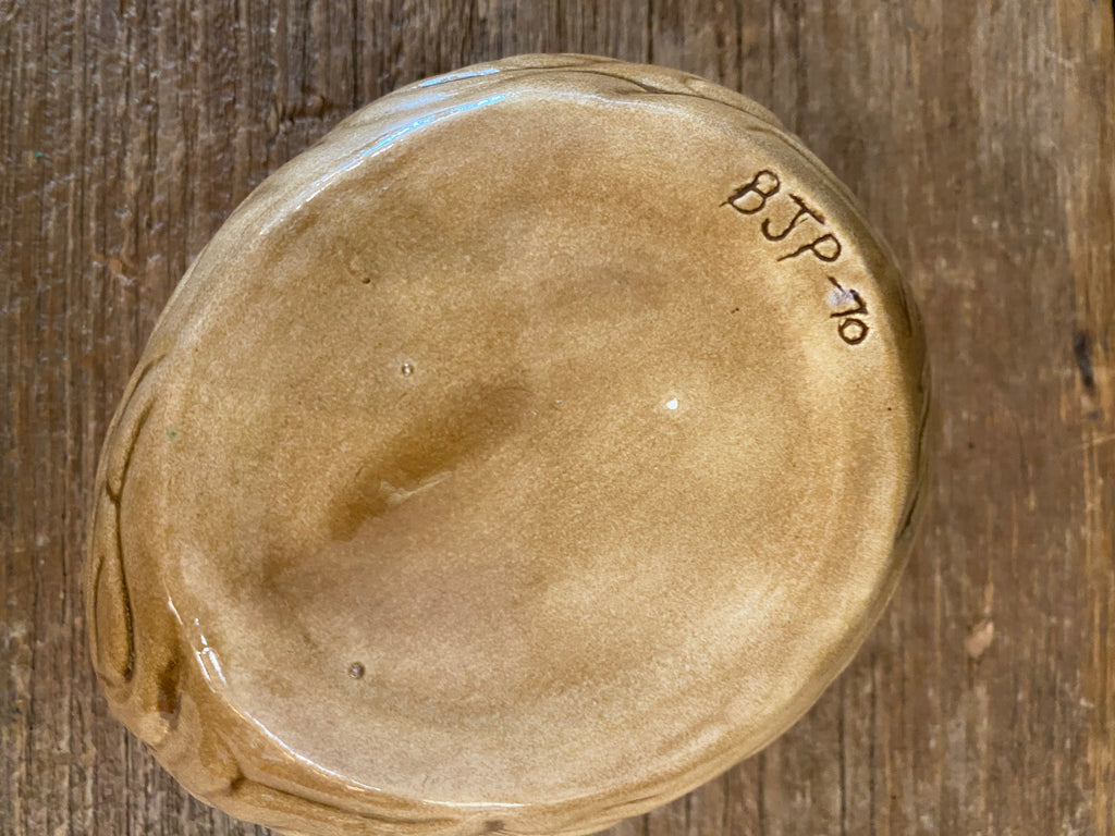 Squirrel Nut Dish