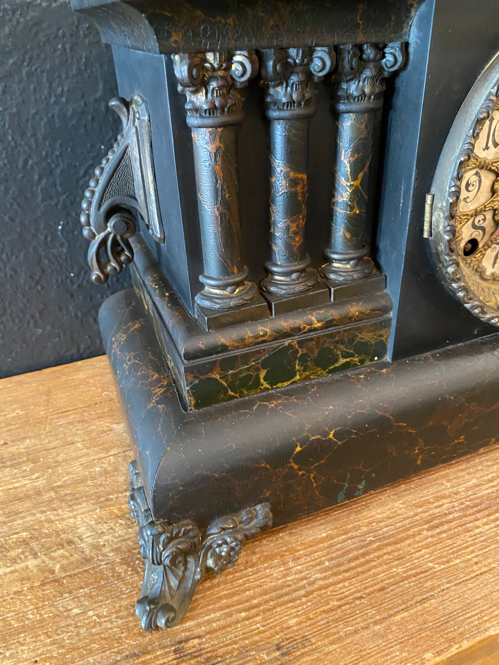 Adamante Box Mantle Clock