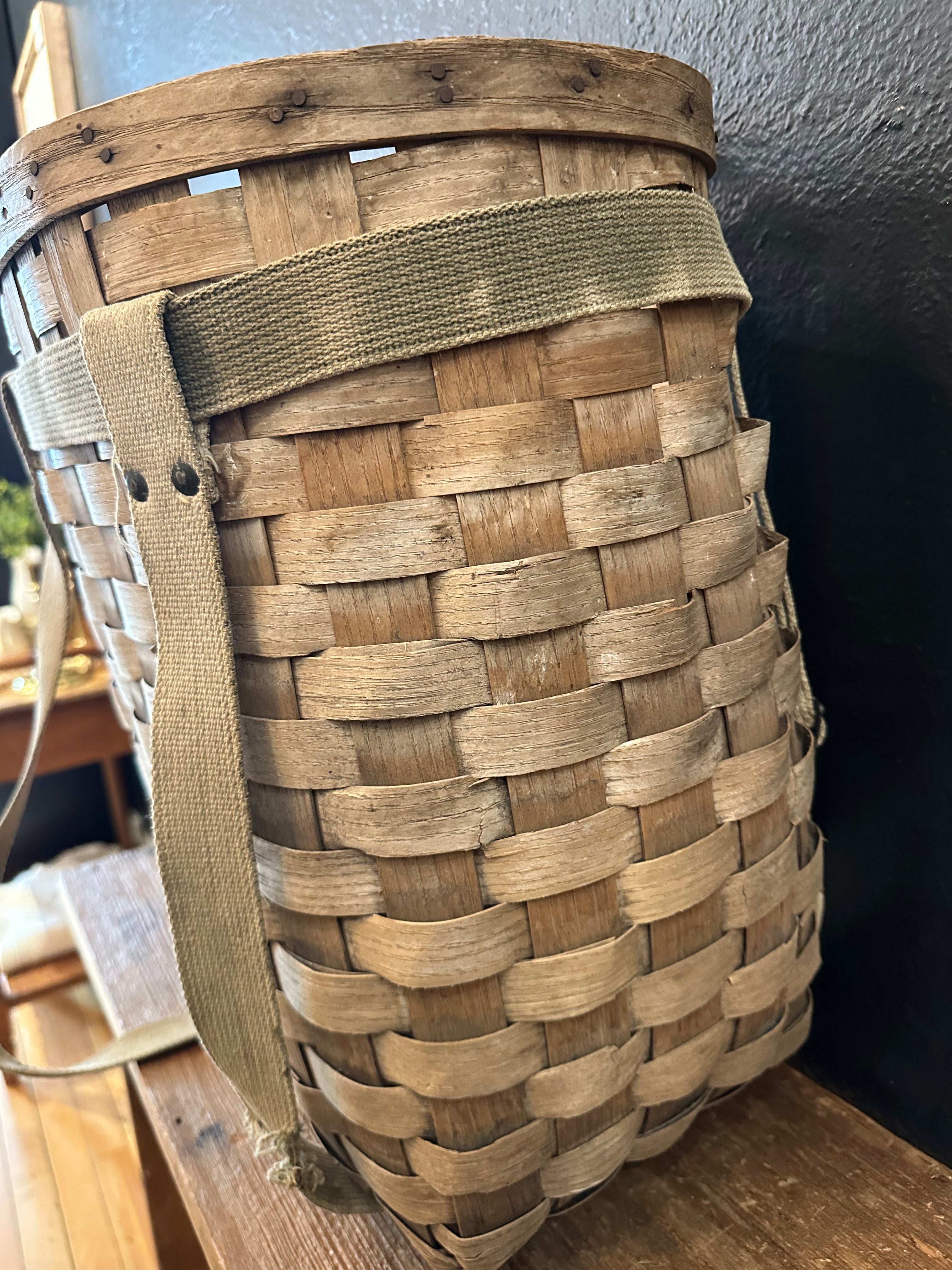 Antique Adirondack Trapper’s Basket