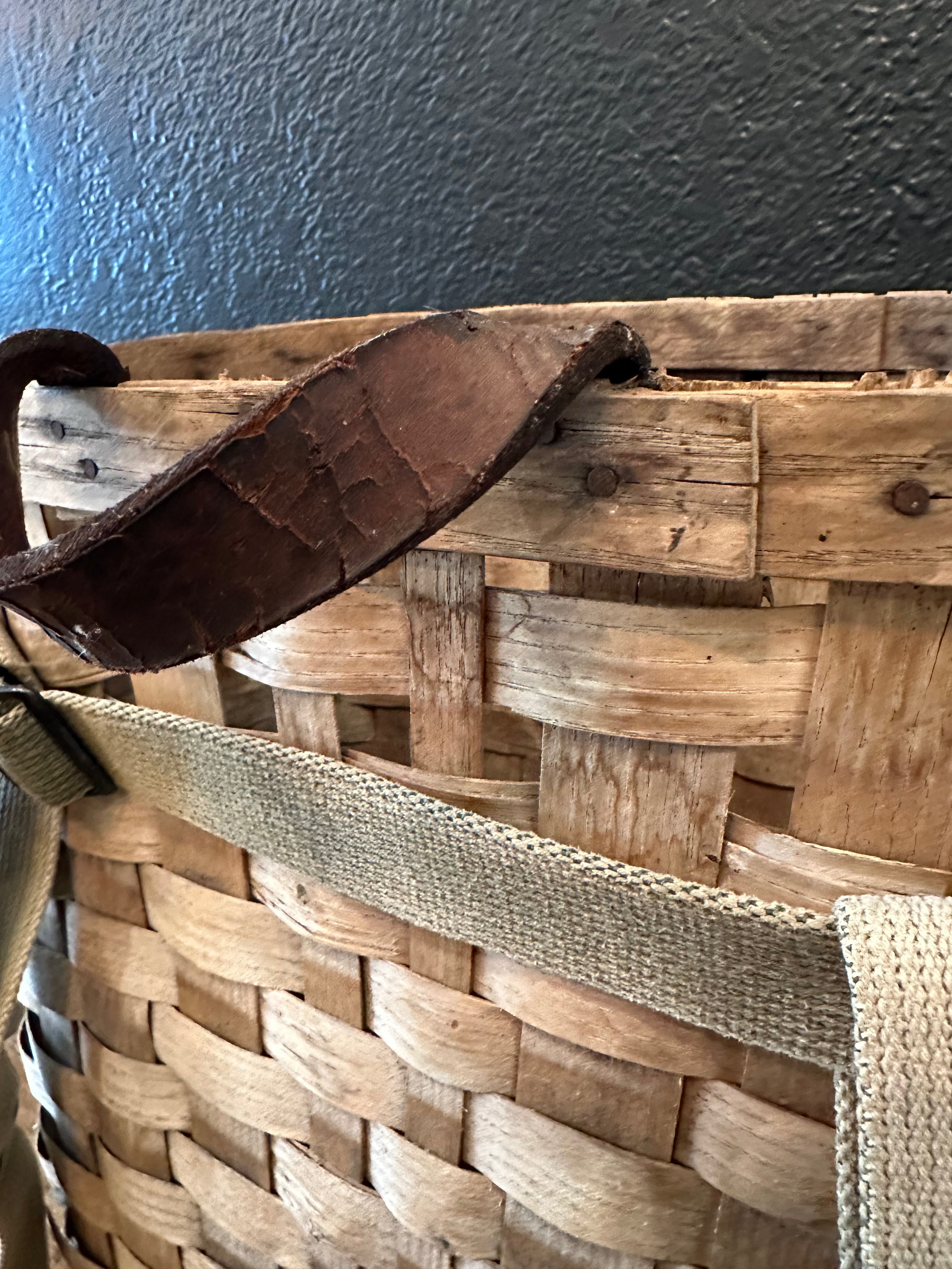Antique Adirondack Trapper’s Basket