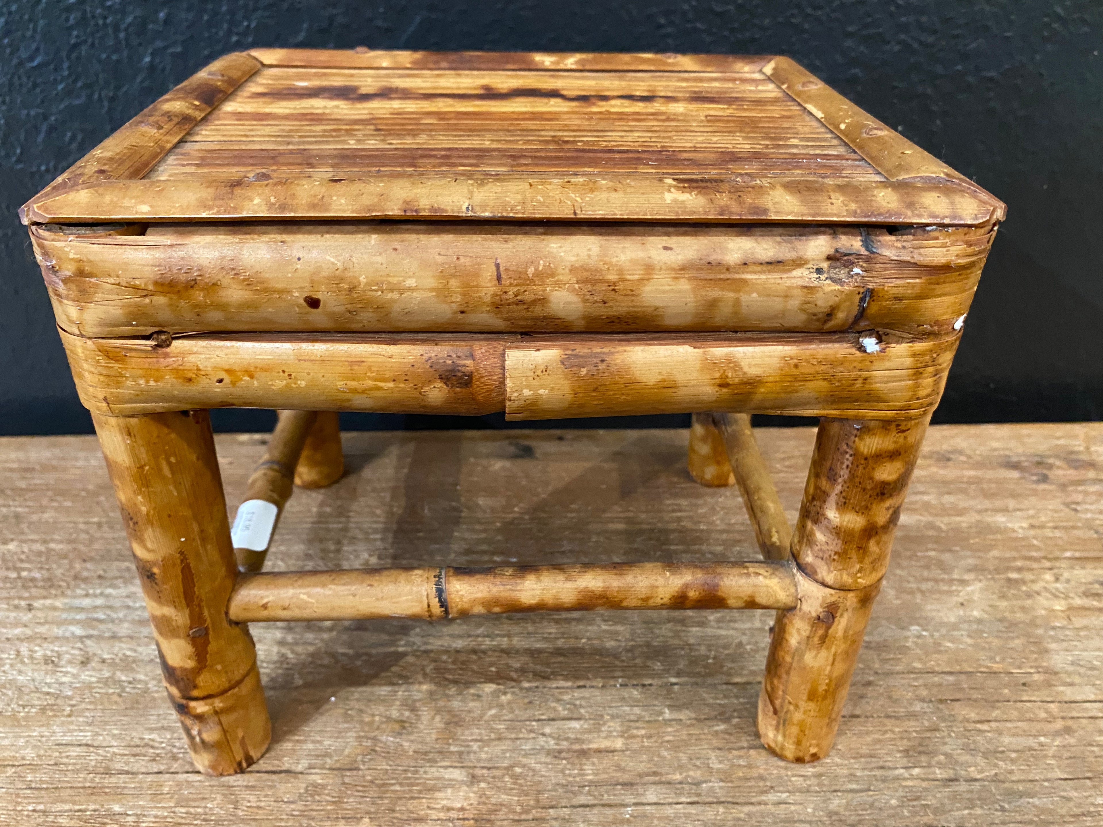 Vintage Rattan Riser