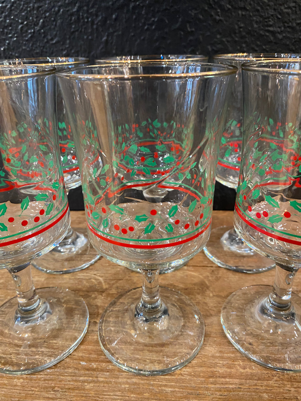Arby’s Holly Berry Wine Glasses | Set Of Six