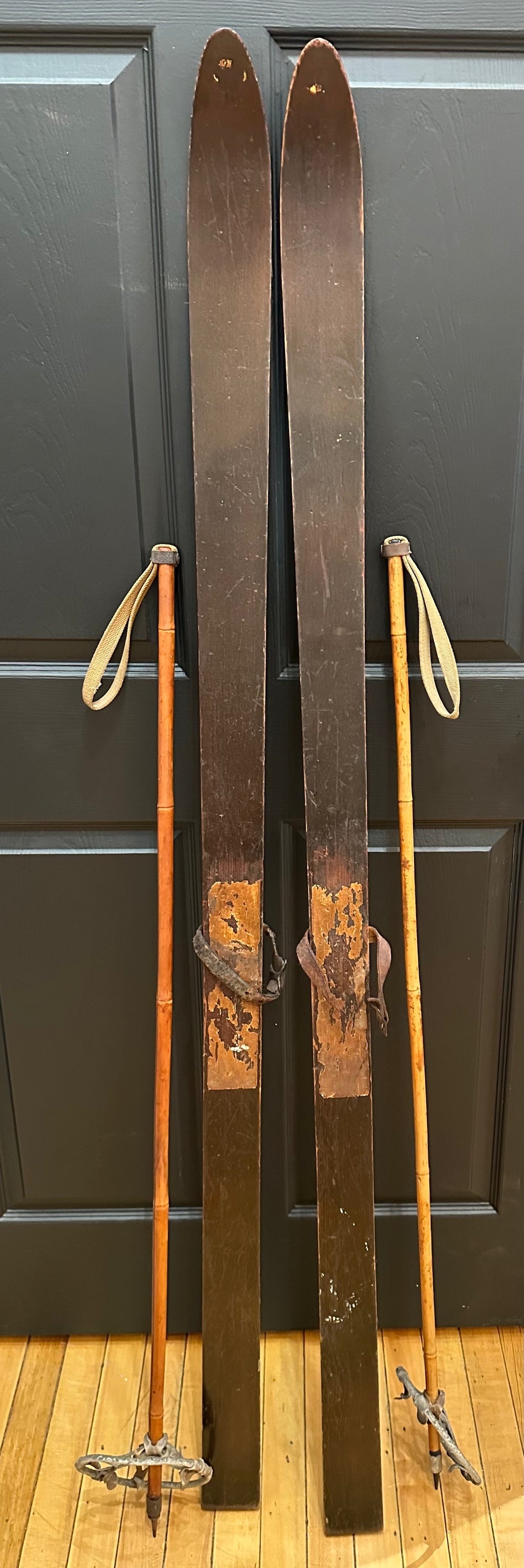 Antique Skis With Poles