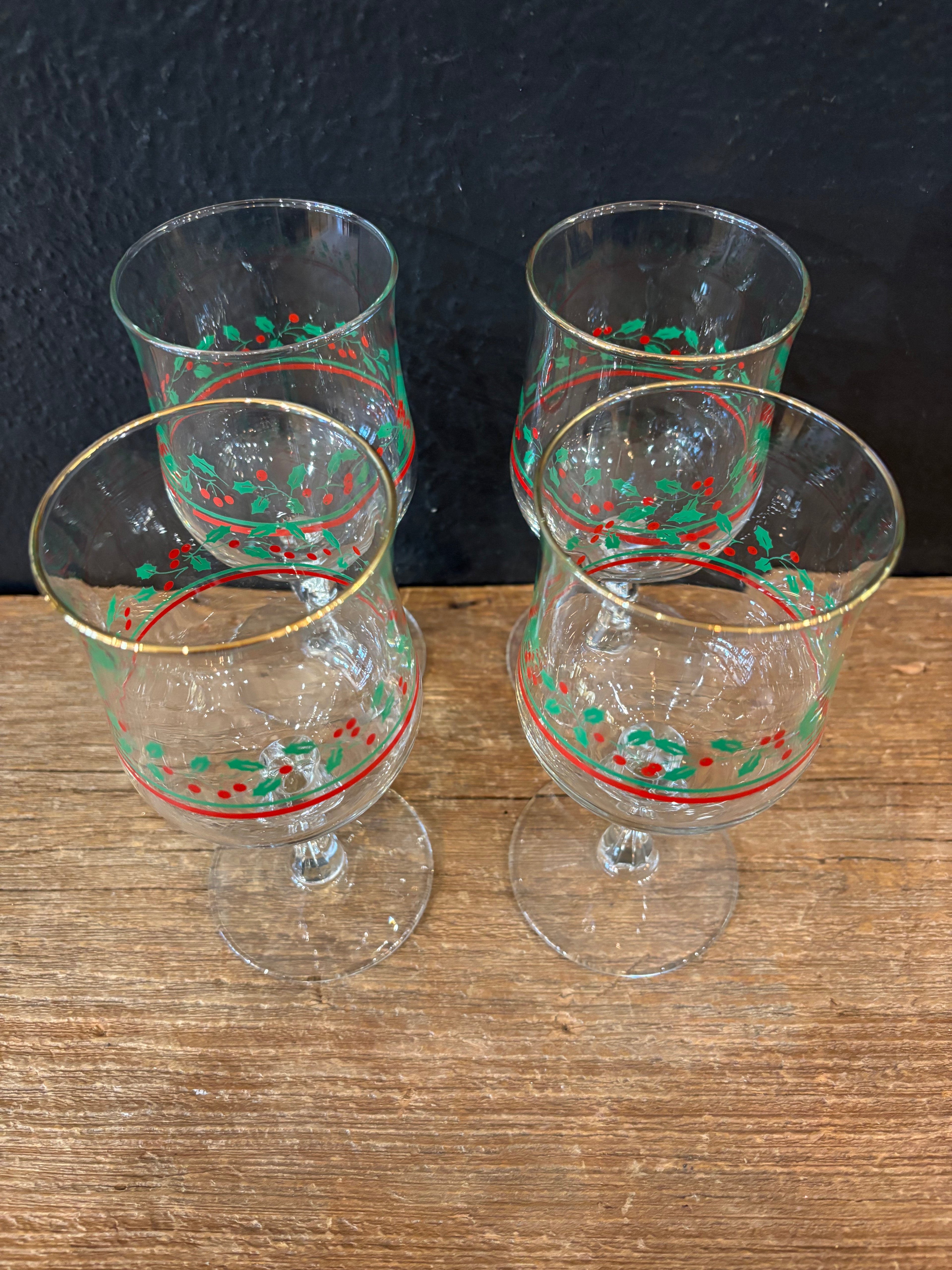 Vintage Holly Berry Wine Glasses | Set of 4