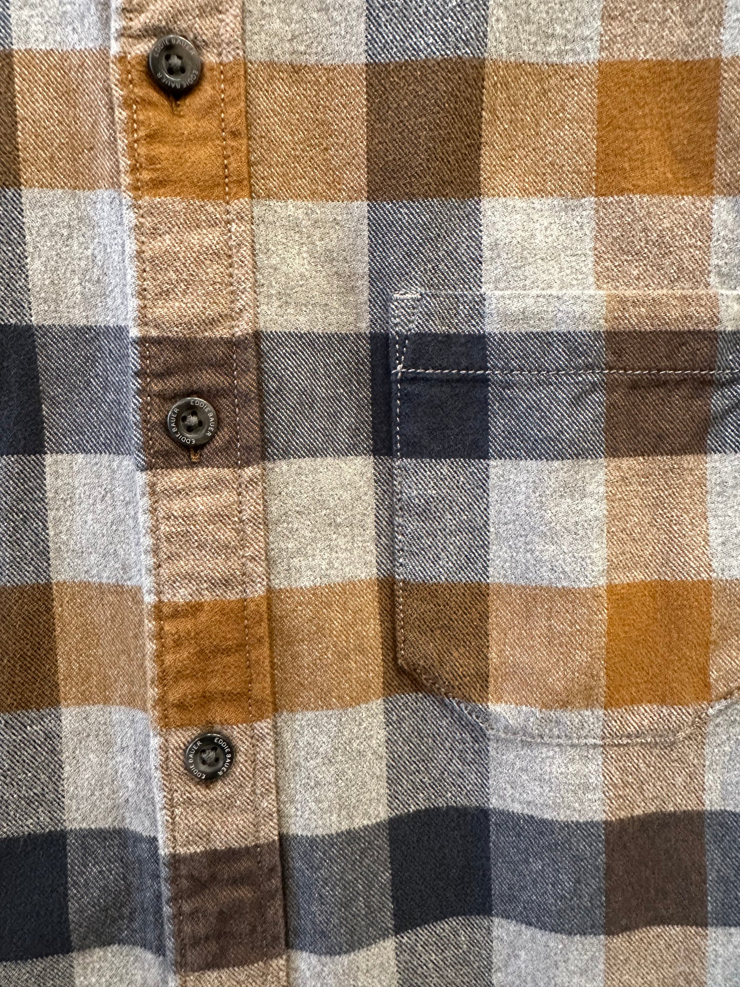Eddie Bauer Plaid Flannel ￼| Slim Fit