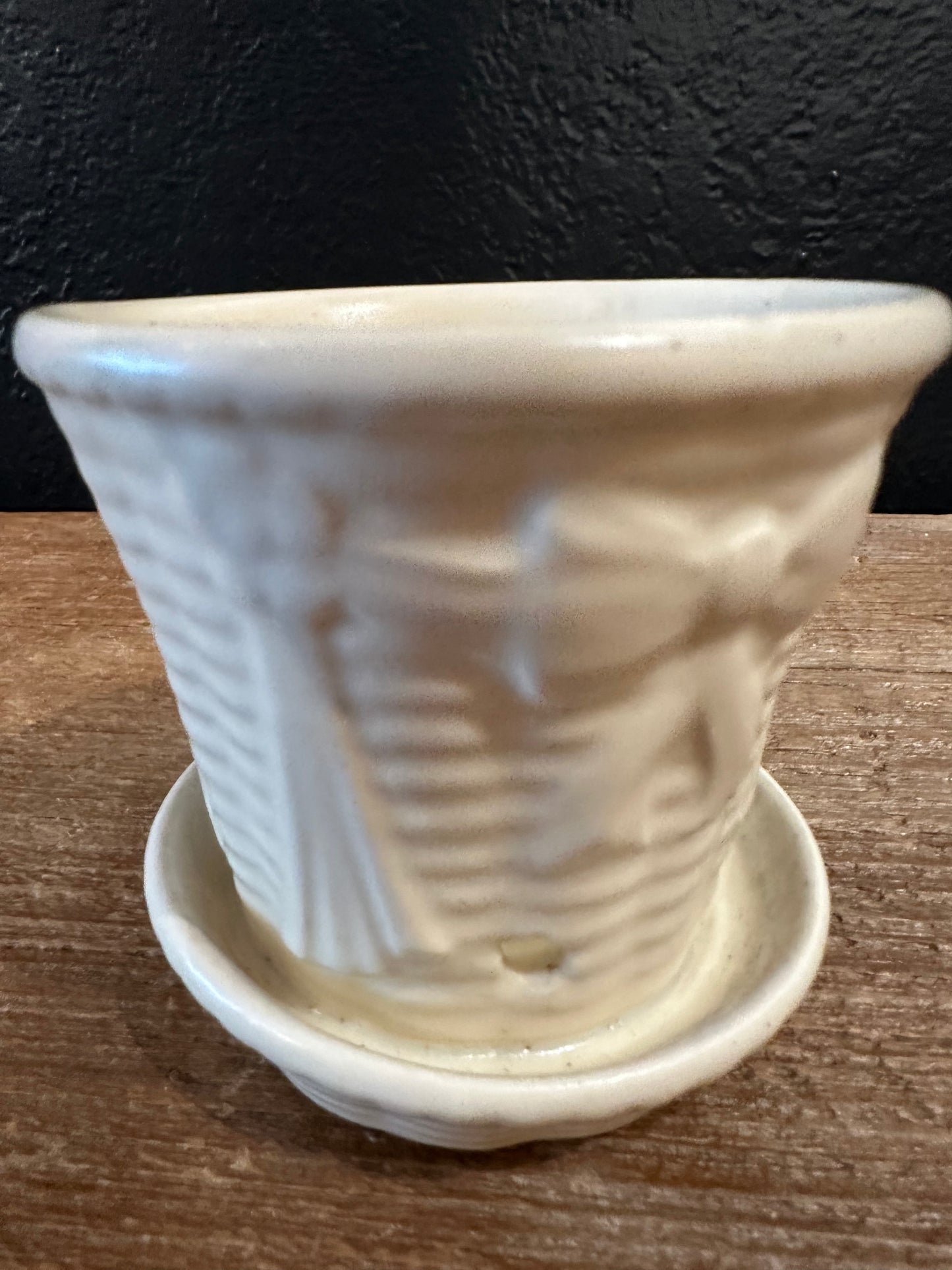 Vintage USA Planter | Ivory Bows