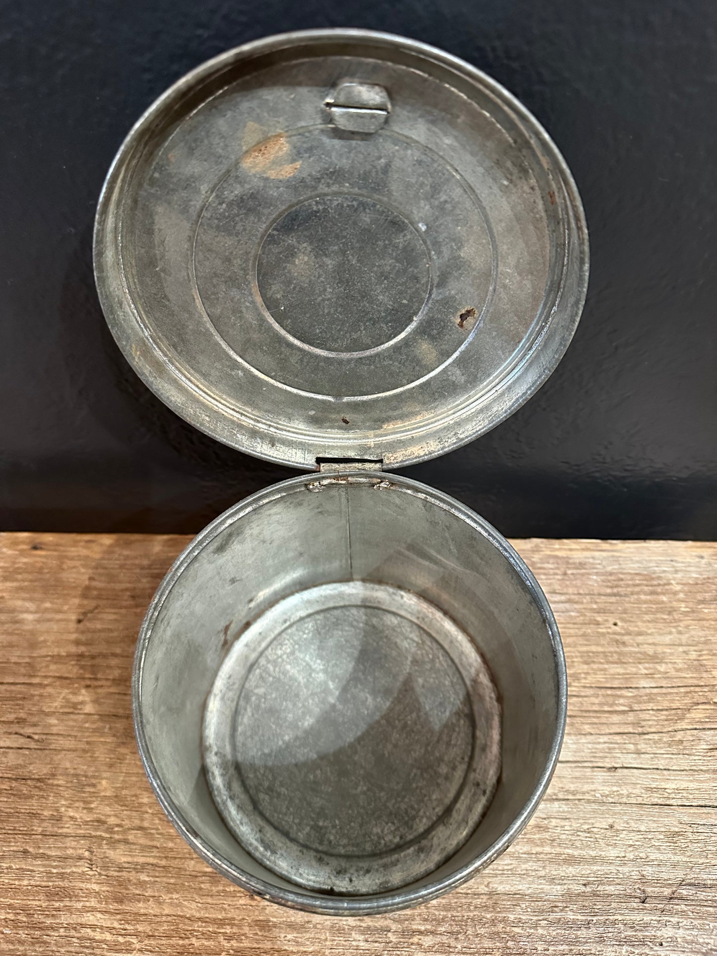 Vintage 3 1/2 Lbs Sugar Tin