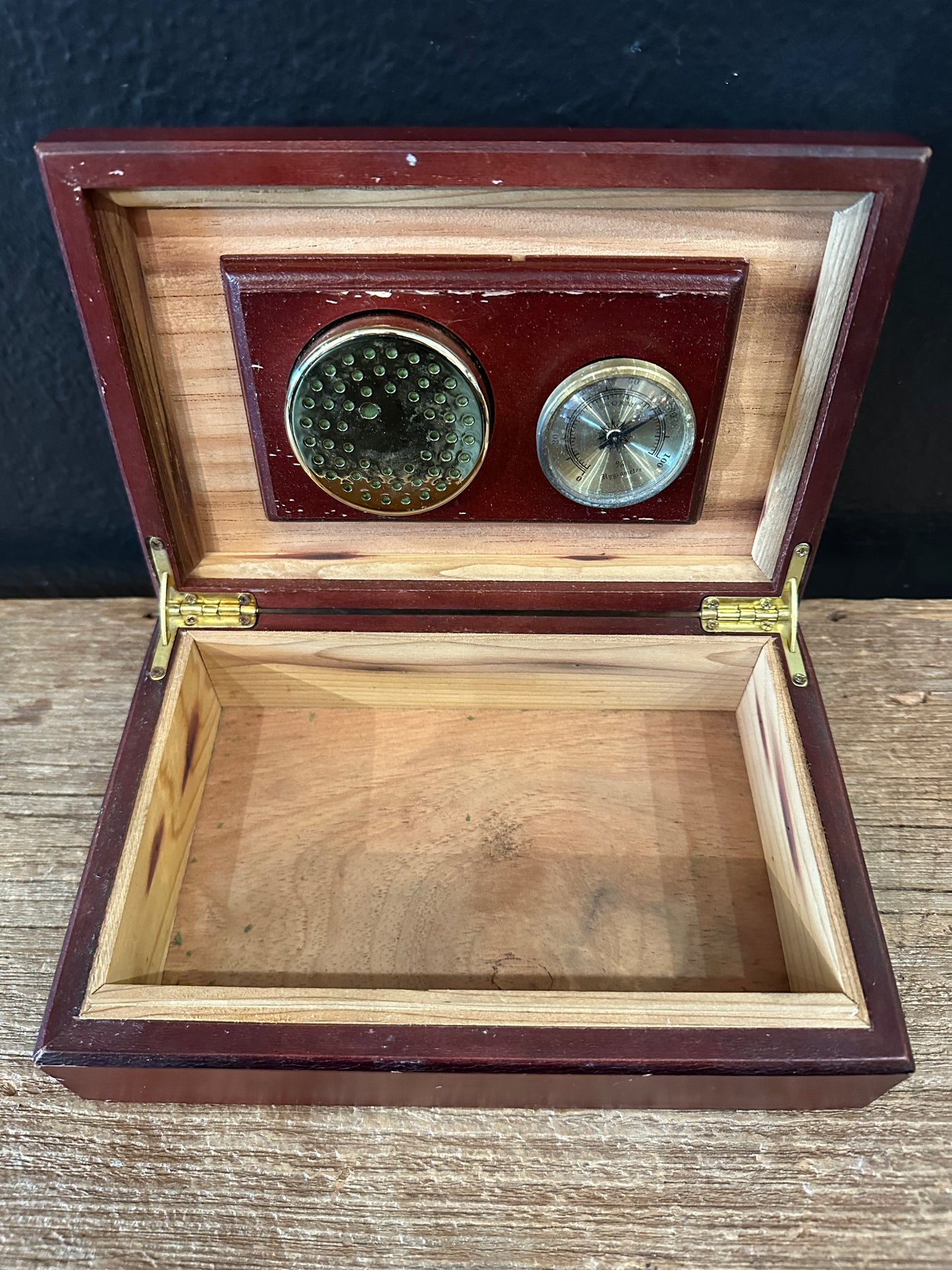 Vintage Wooden Desktop Humidor