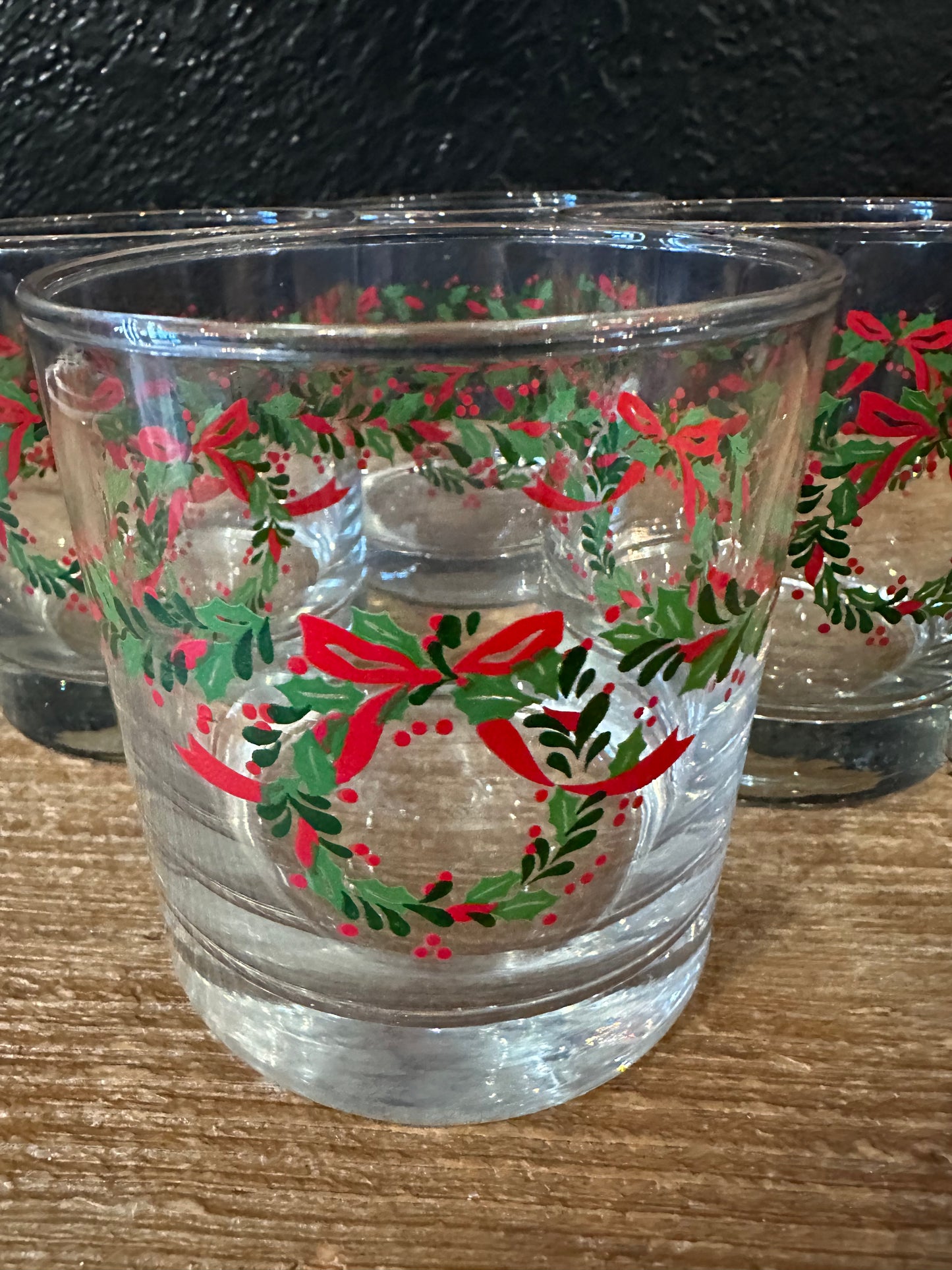 Vintage Holly Berry Wreath & Bow Rocks Glasses | Set Of 4