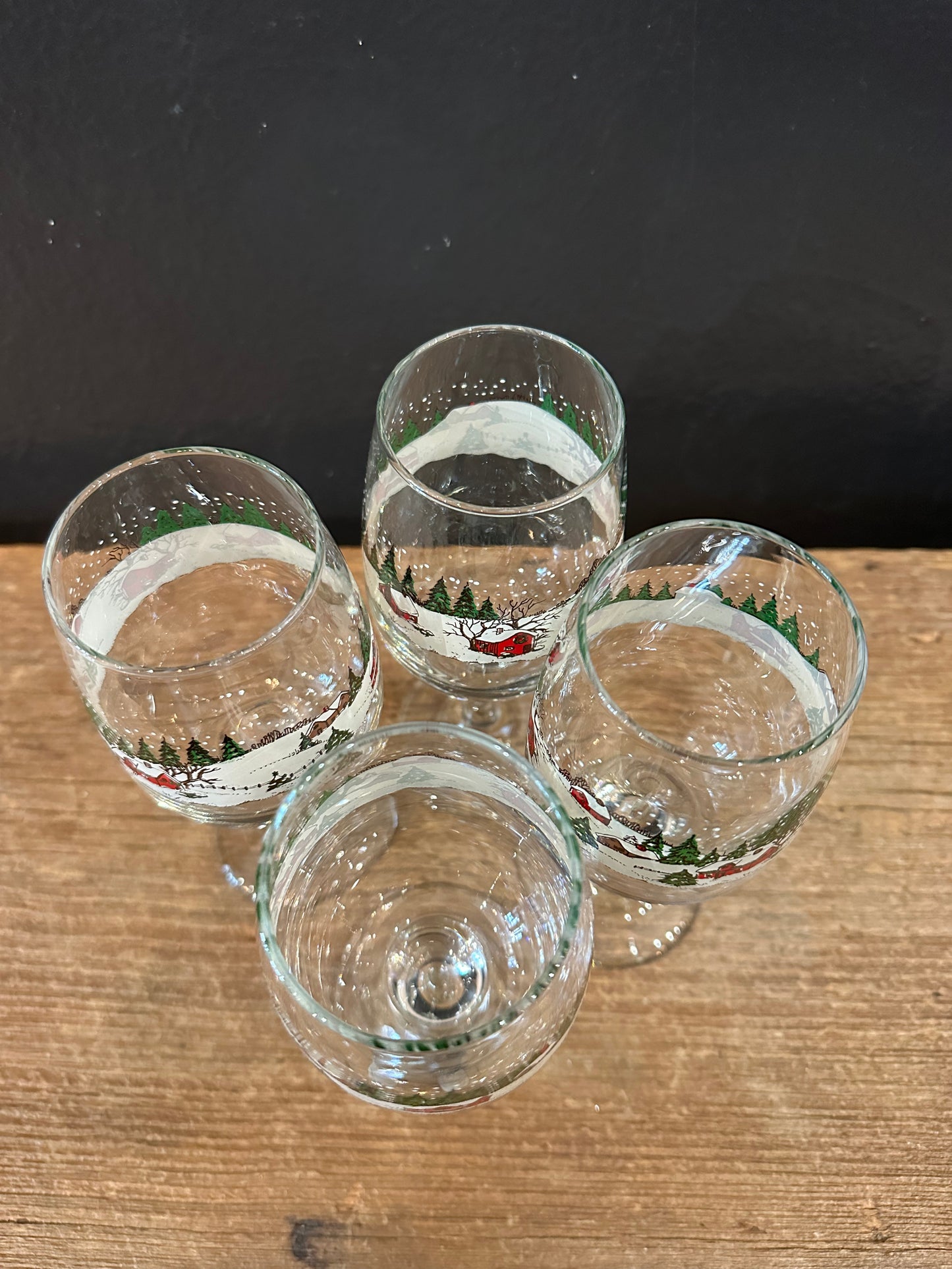 Vintage Winter Scene Wine Glasses | Set Of 4