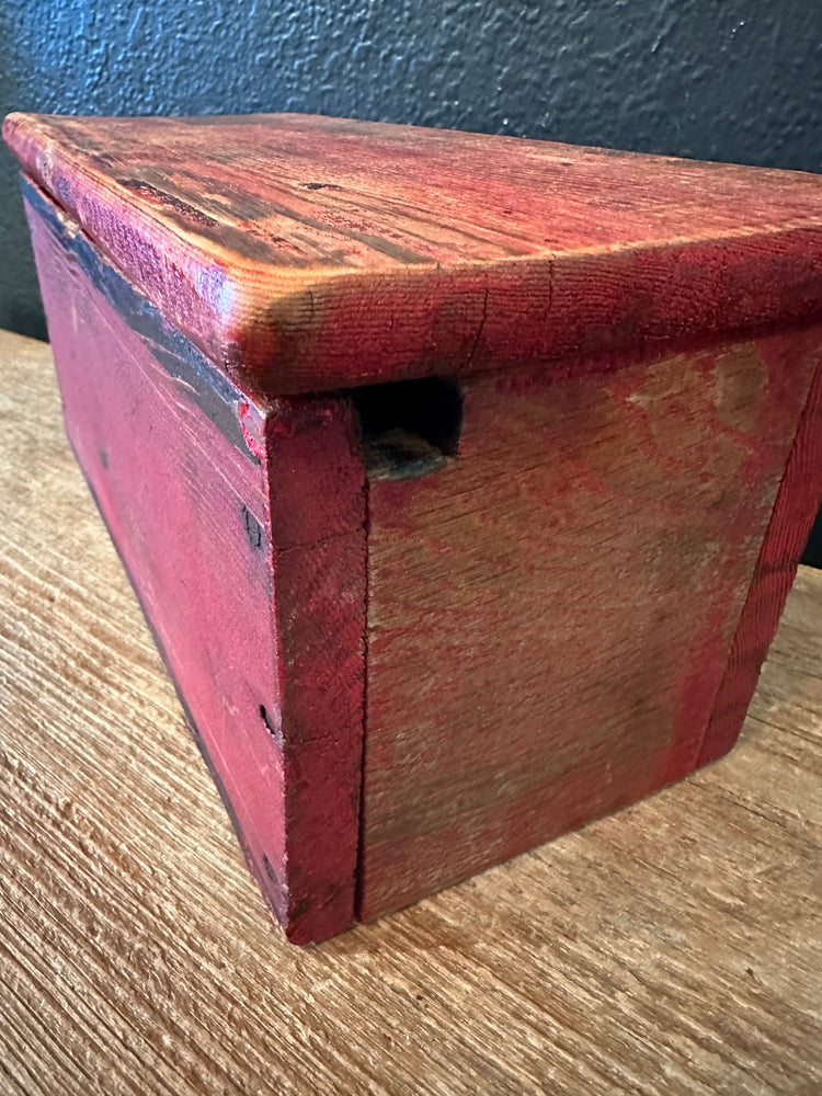 Primitive Red Box With Lid
