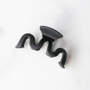 Matte Wave Claw Clip