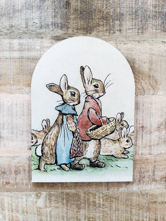 Bunnies Vintage Inspired | Arch Sign