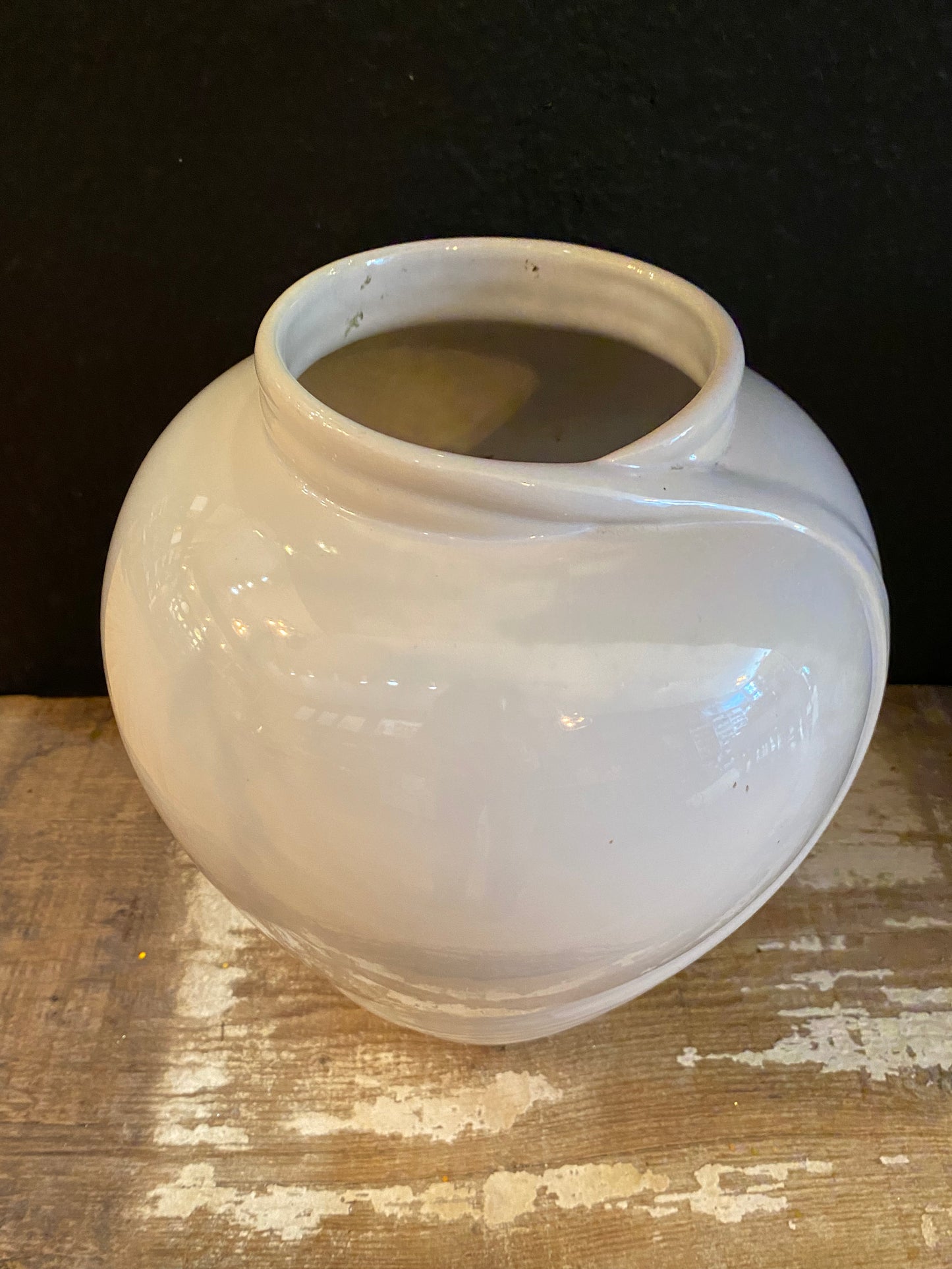 MCM White Vase With Swirl